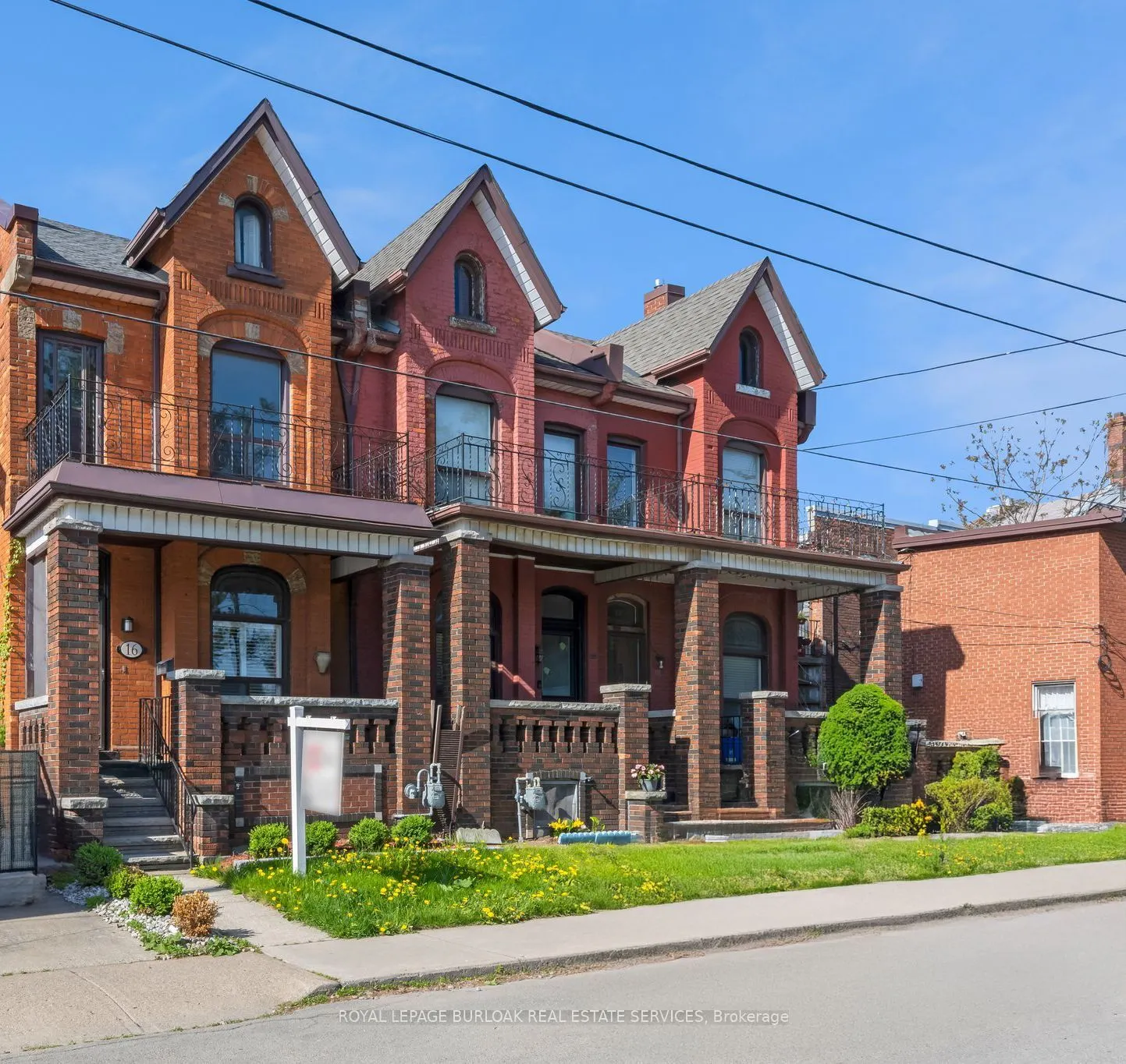 16 Murray Street E