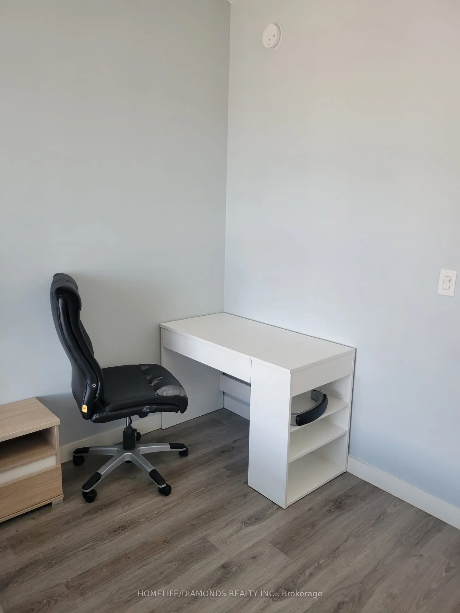 318 SPRUCE Street, #1705