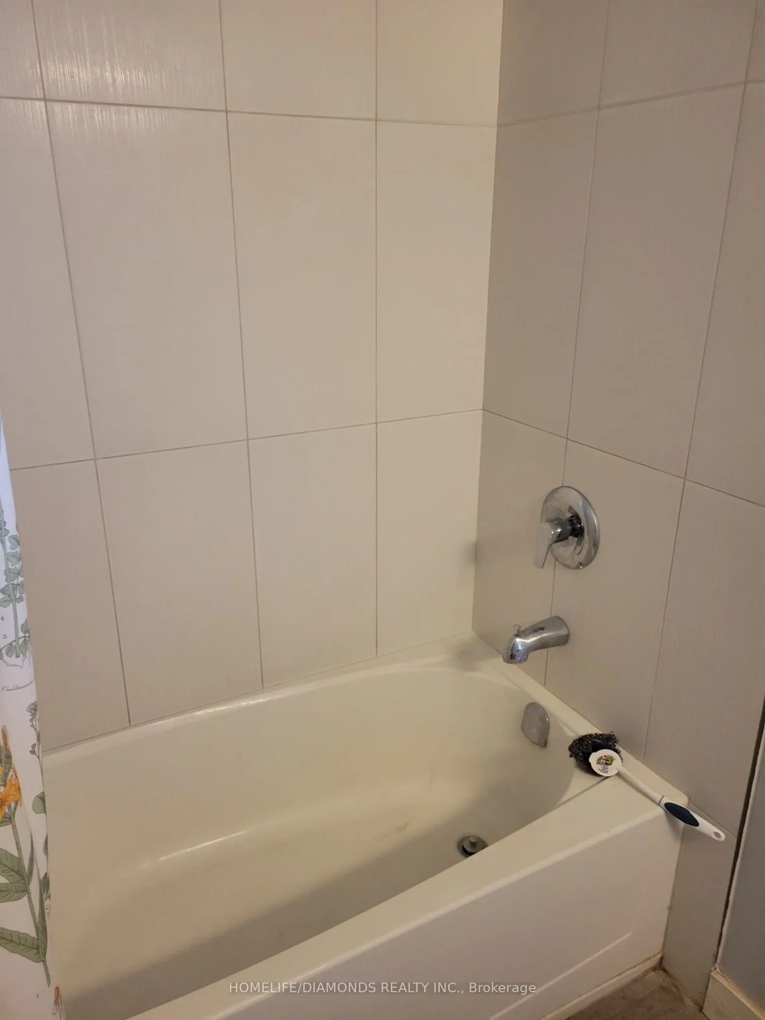 318 SPRUCE Street, #1705