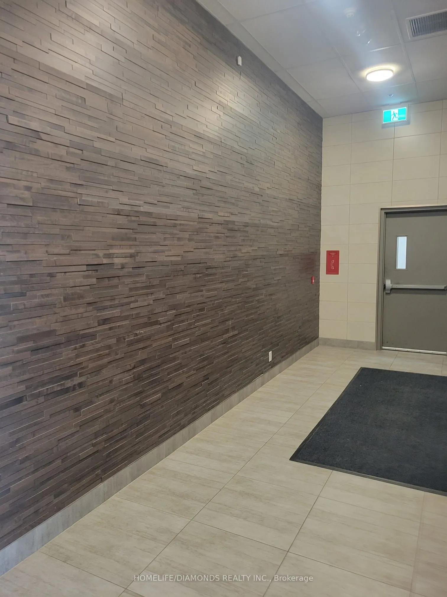 318 SPRUCE Street, #1705
