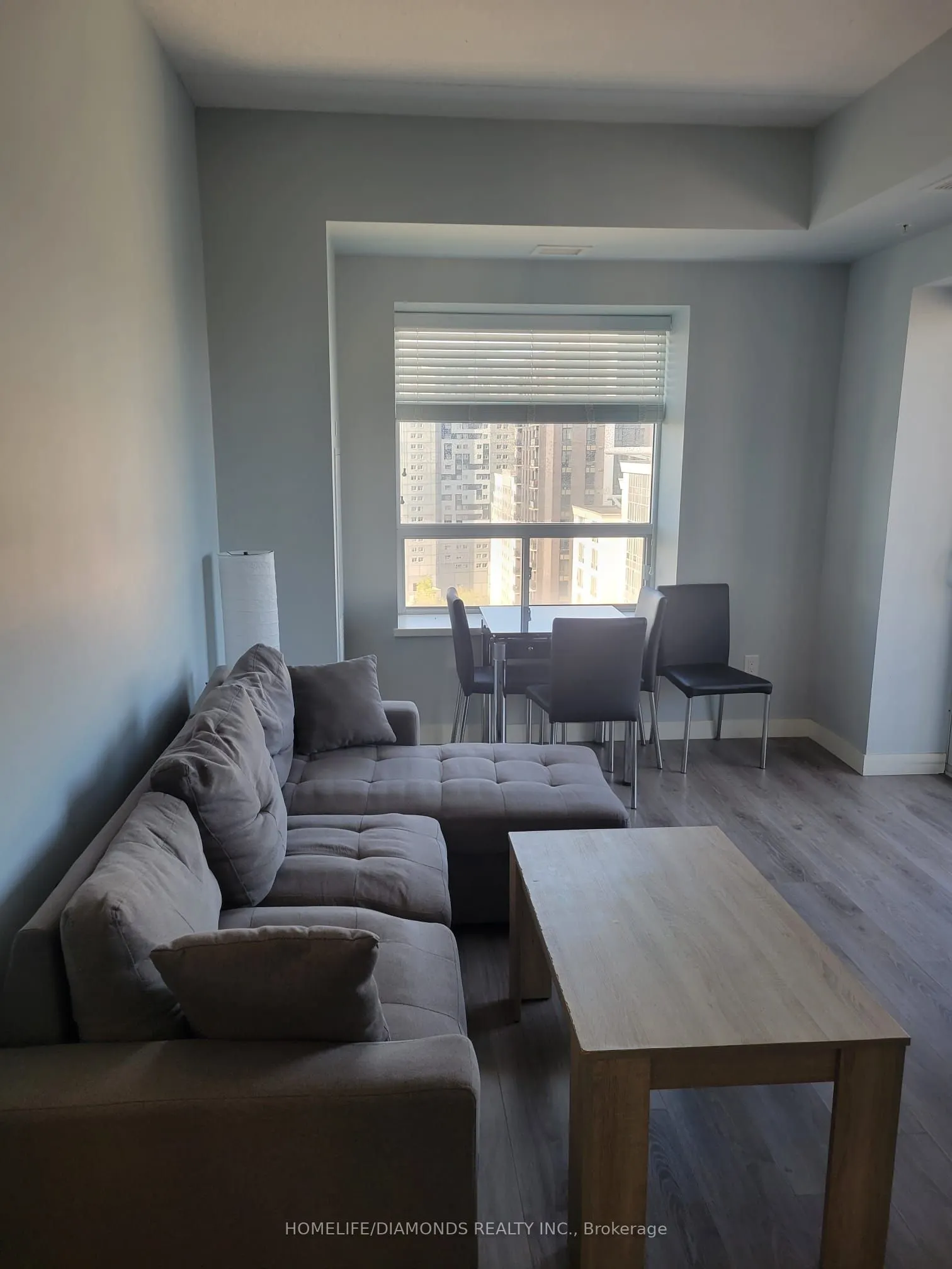 318 SPRUCE Street, #1705