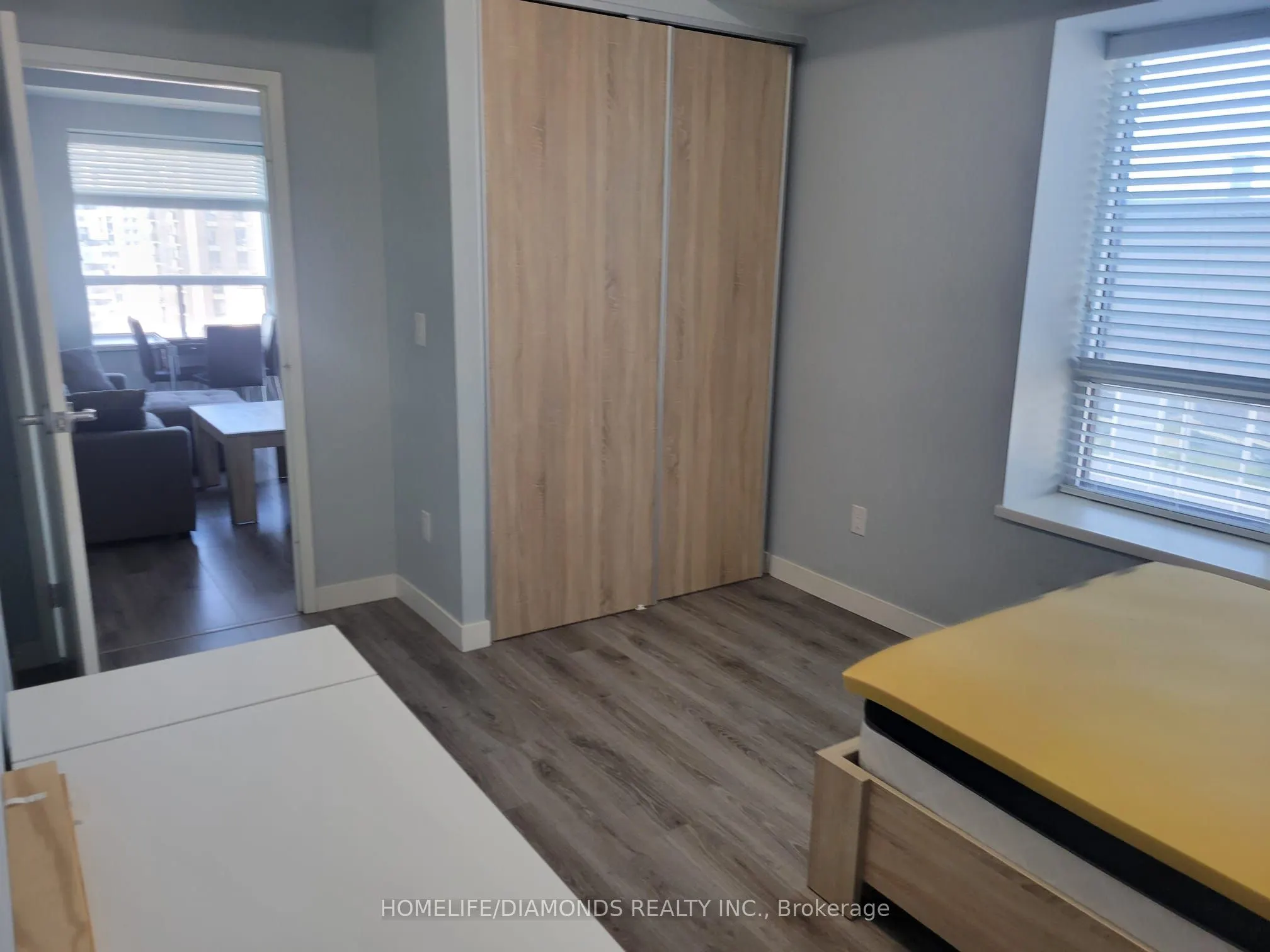 318 SPRUCE Street, #1705