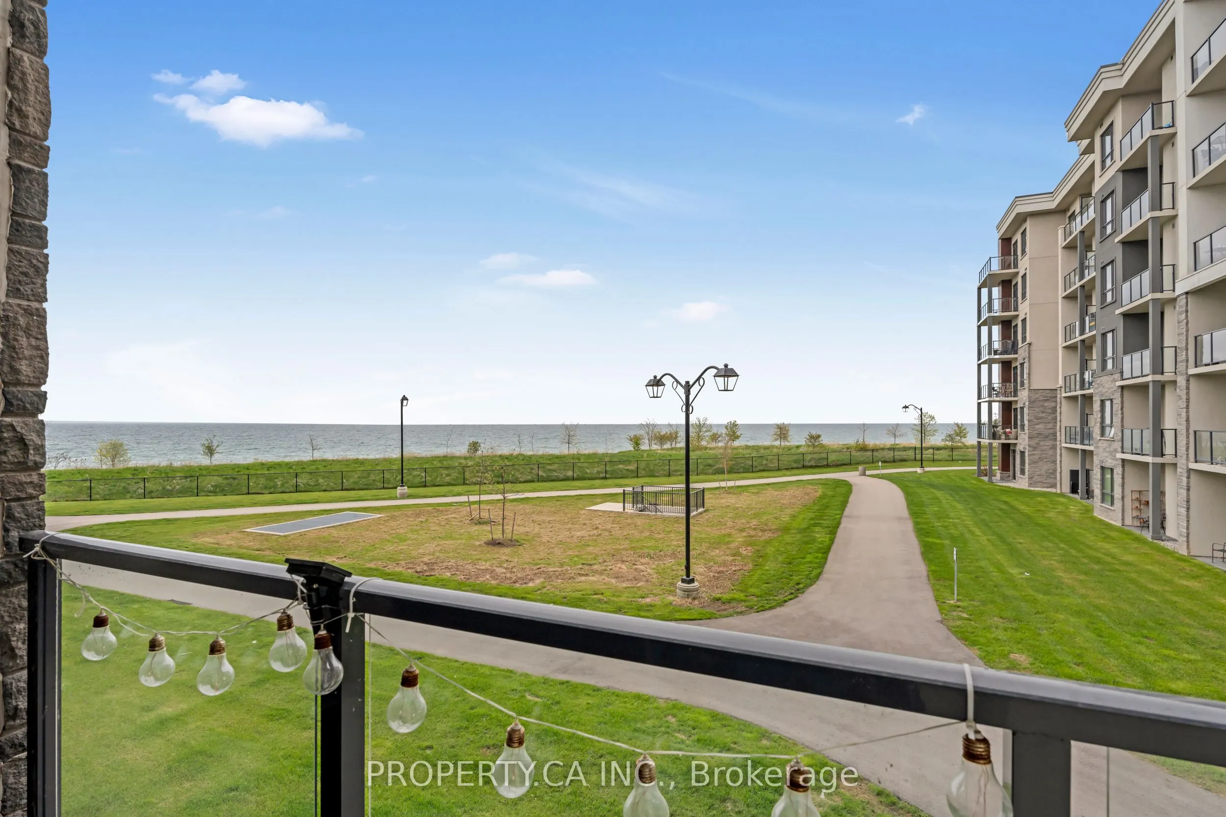 101 Shoreview Place, #239