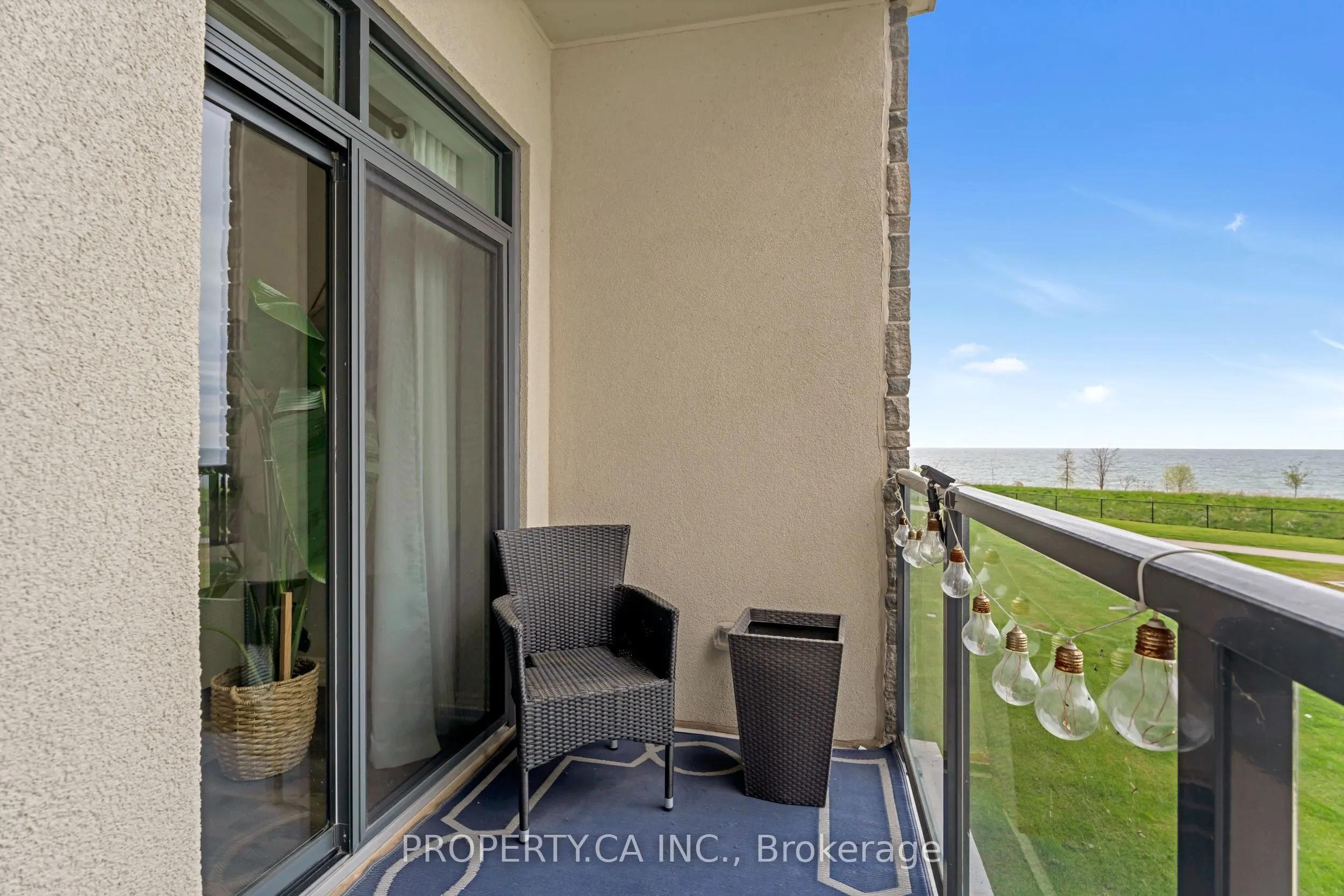 101 Shoreview Place, #239