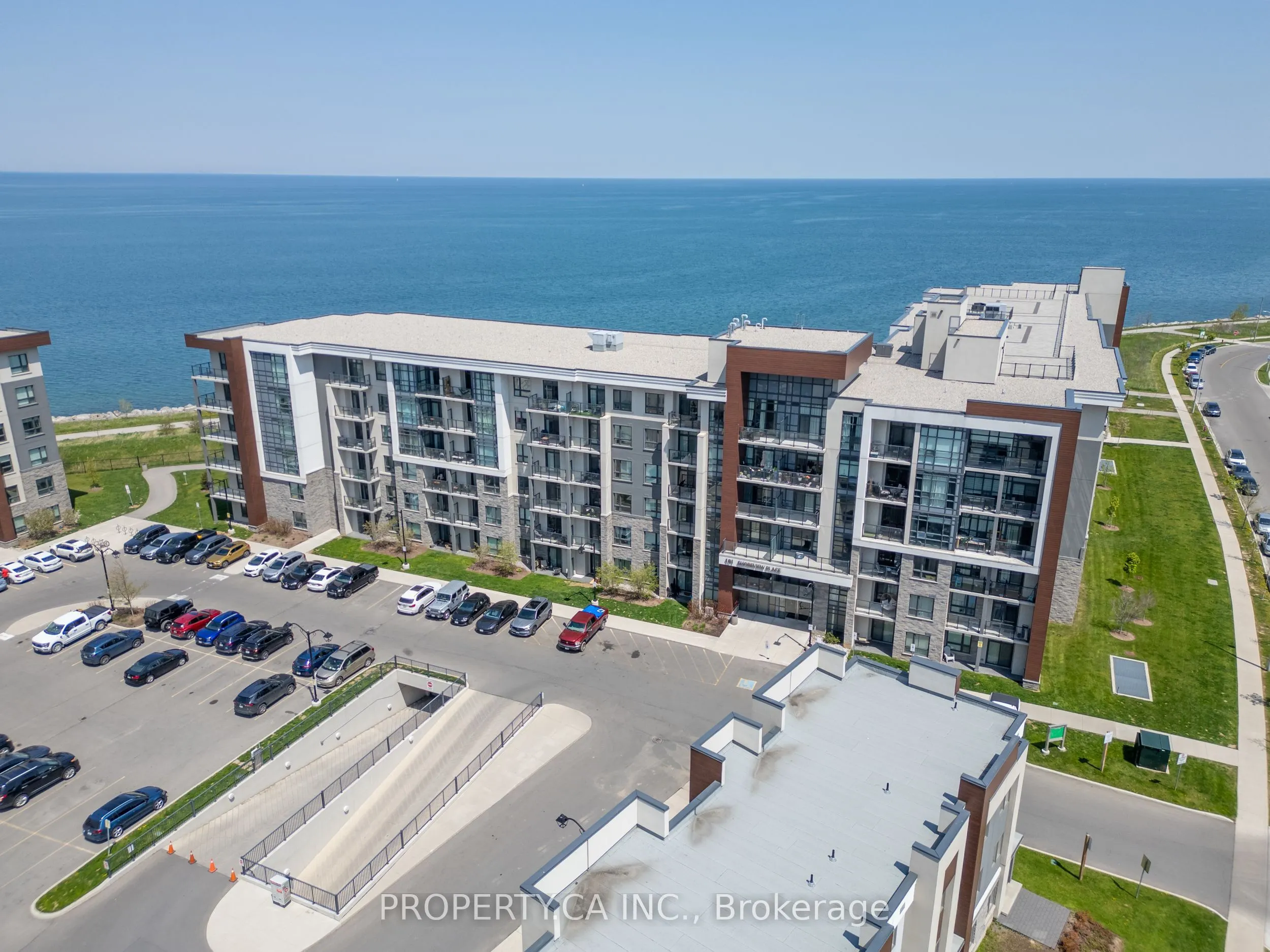 101 Shoreview Place, #239