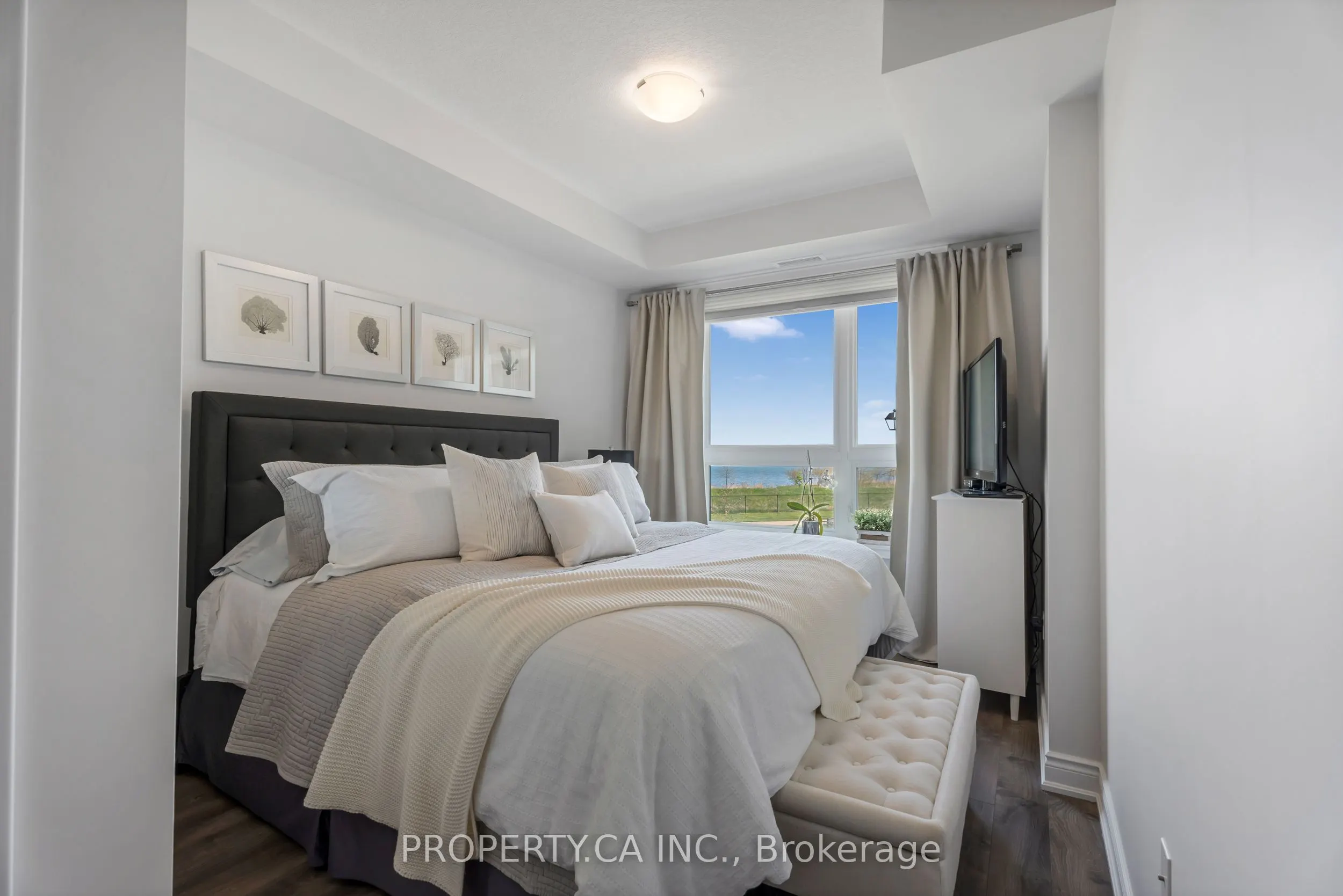 101 Shoreview Place, #239