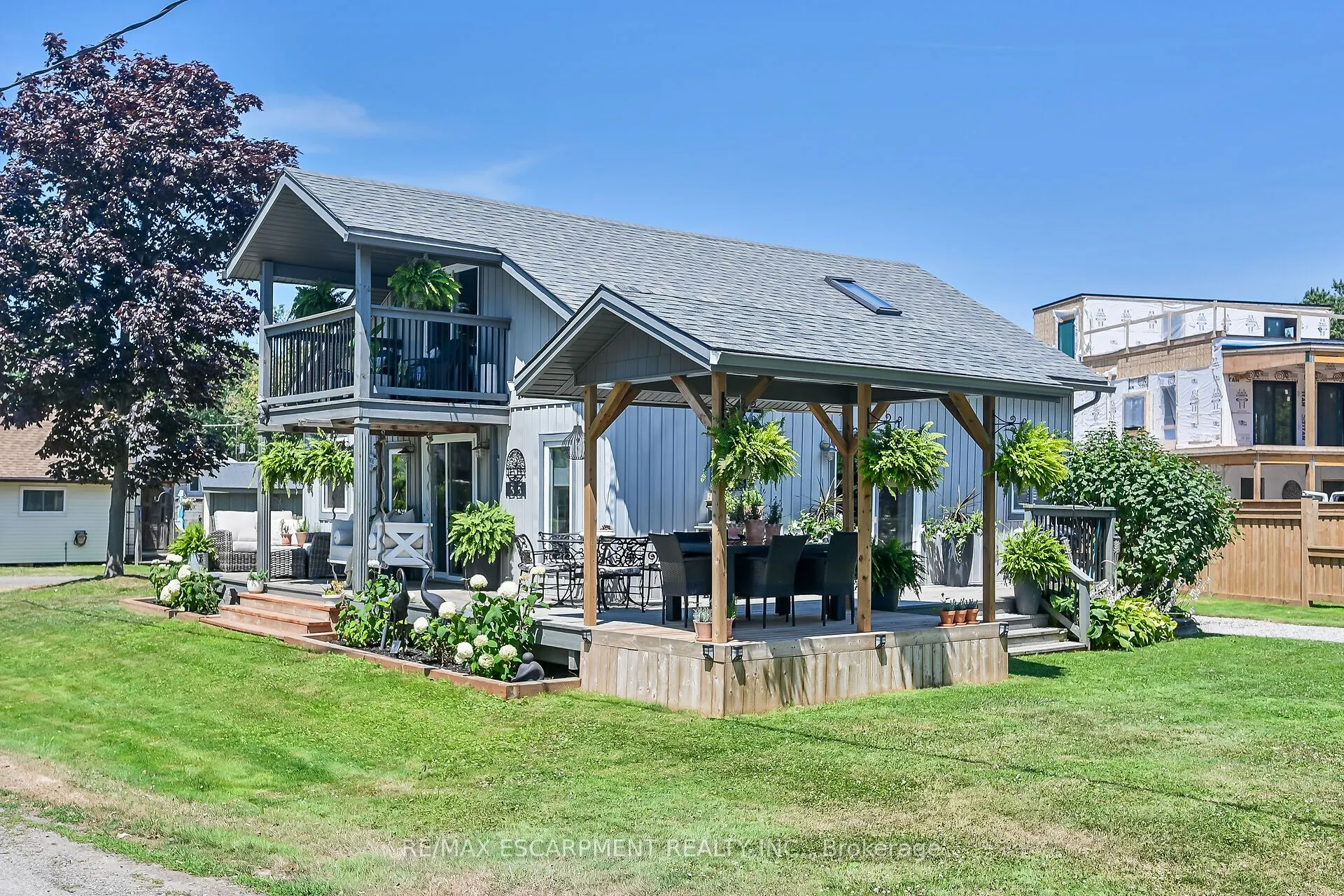 55 Lakeside Drive