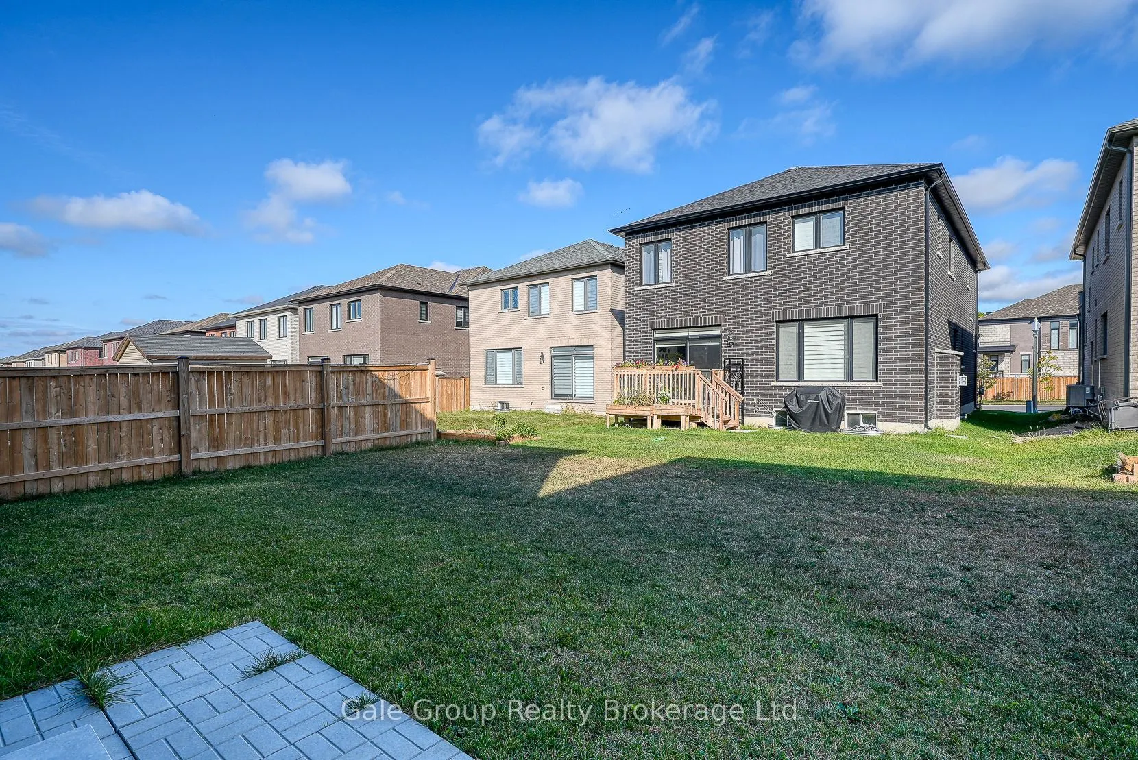 161 Silverwood Crescent