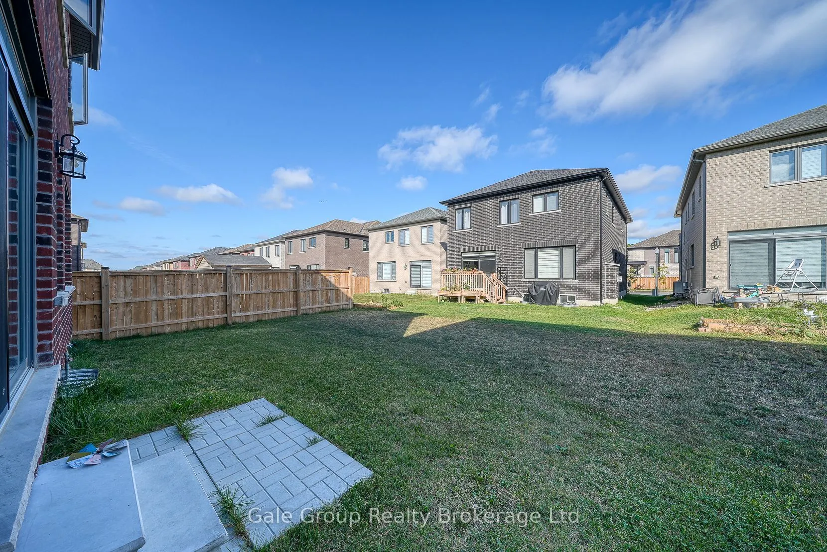 161 Silverwood Crescent