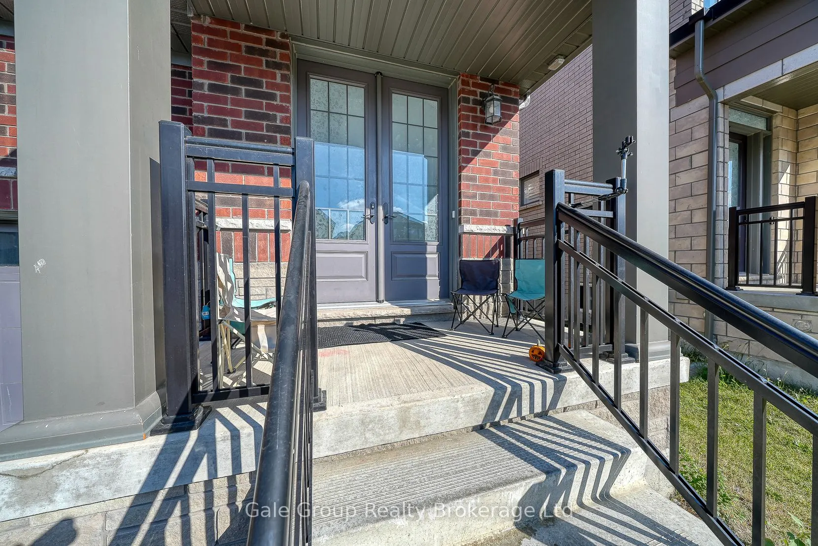 161 Silverwood Crescent