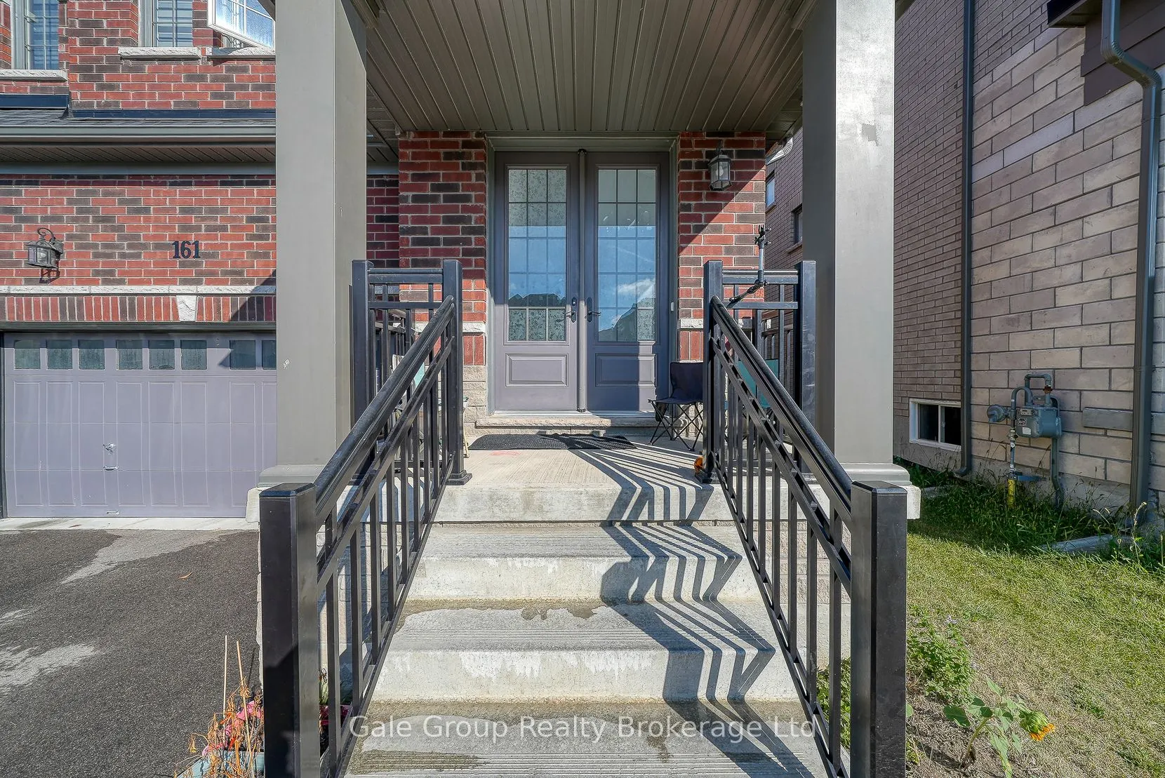 161 Silverwood Crescent