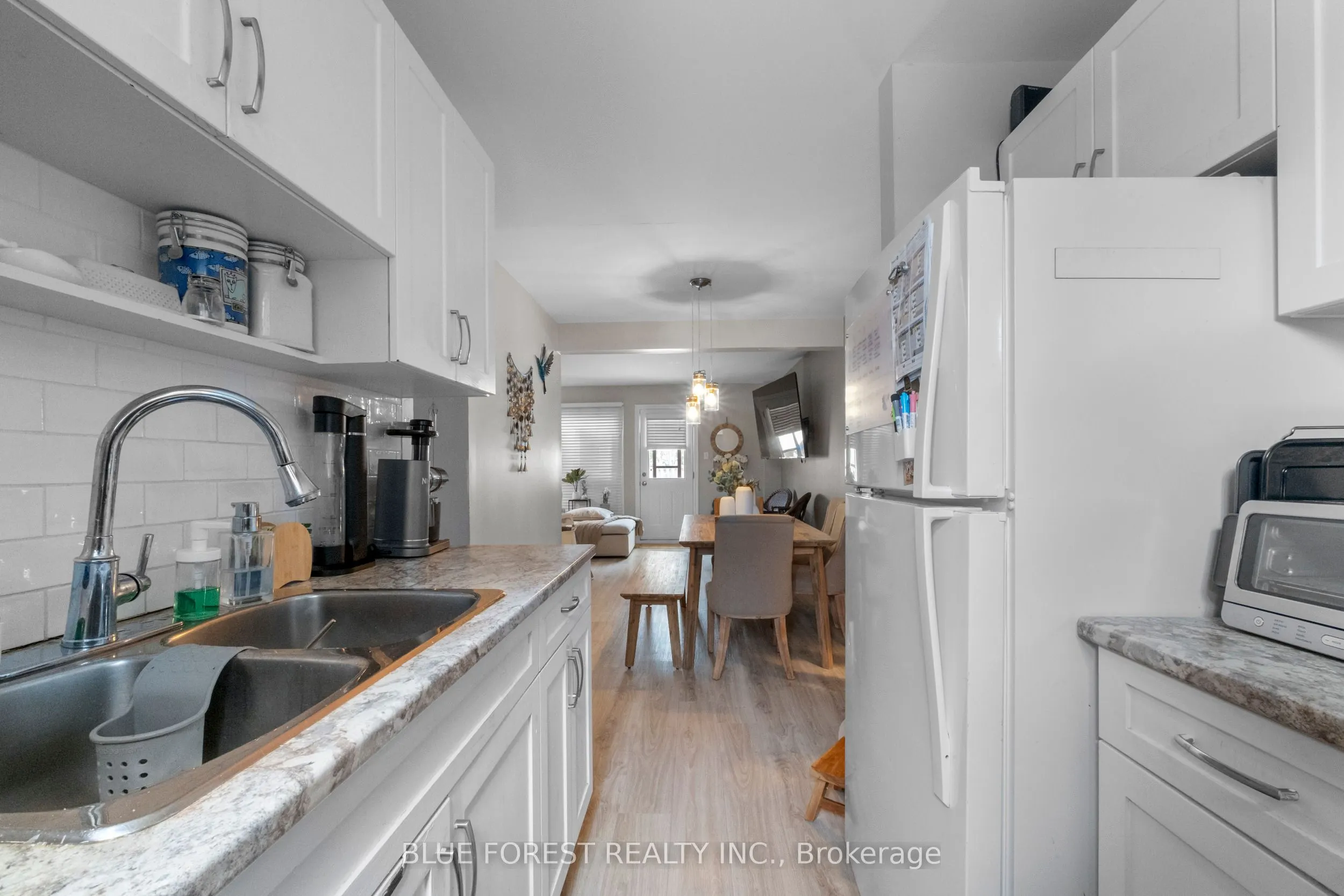166 Southdale Road W, #18