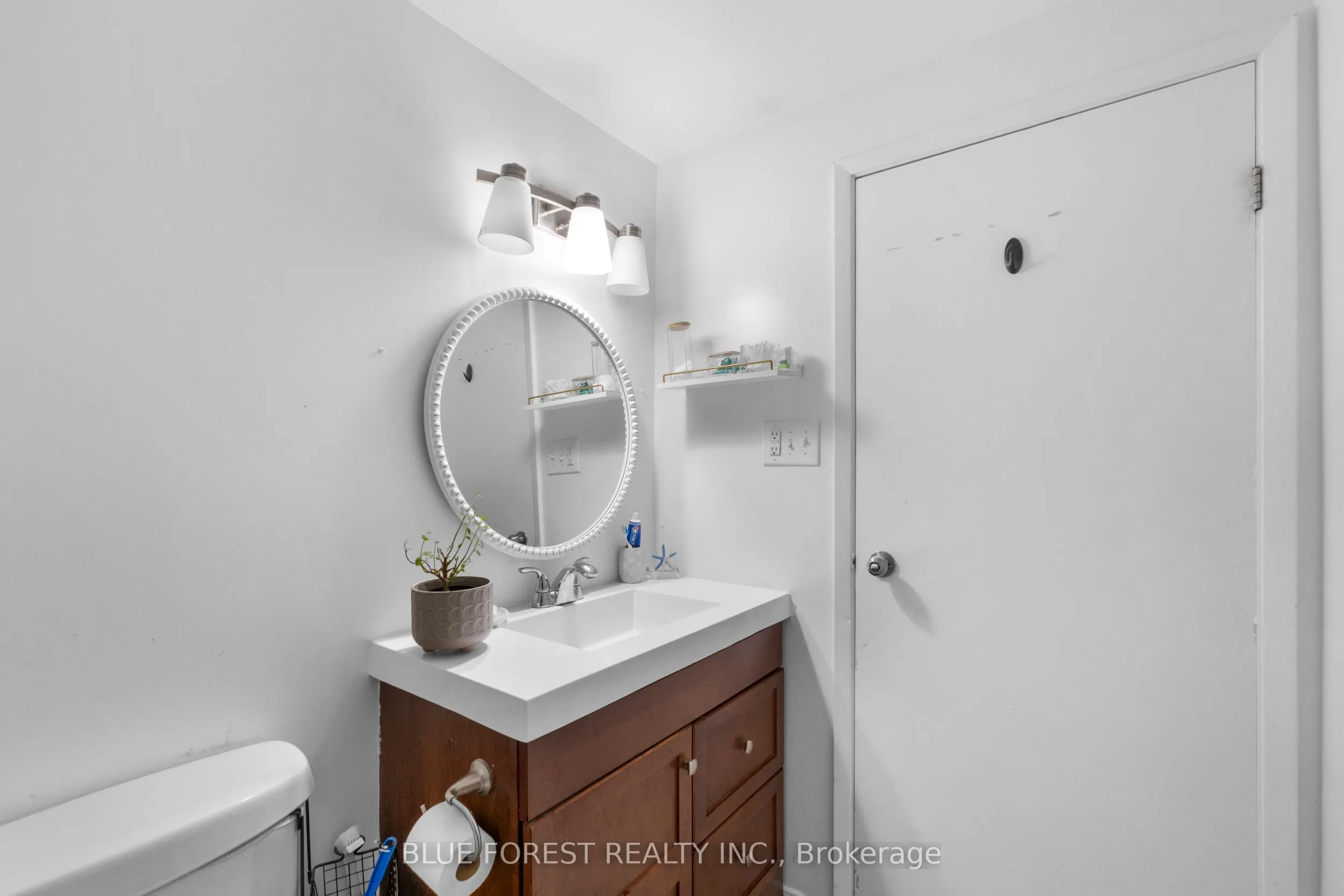 166 Southdale Road W, #18