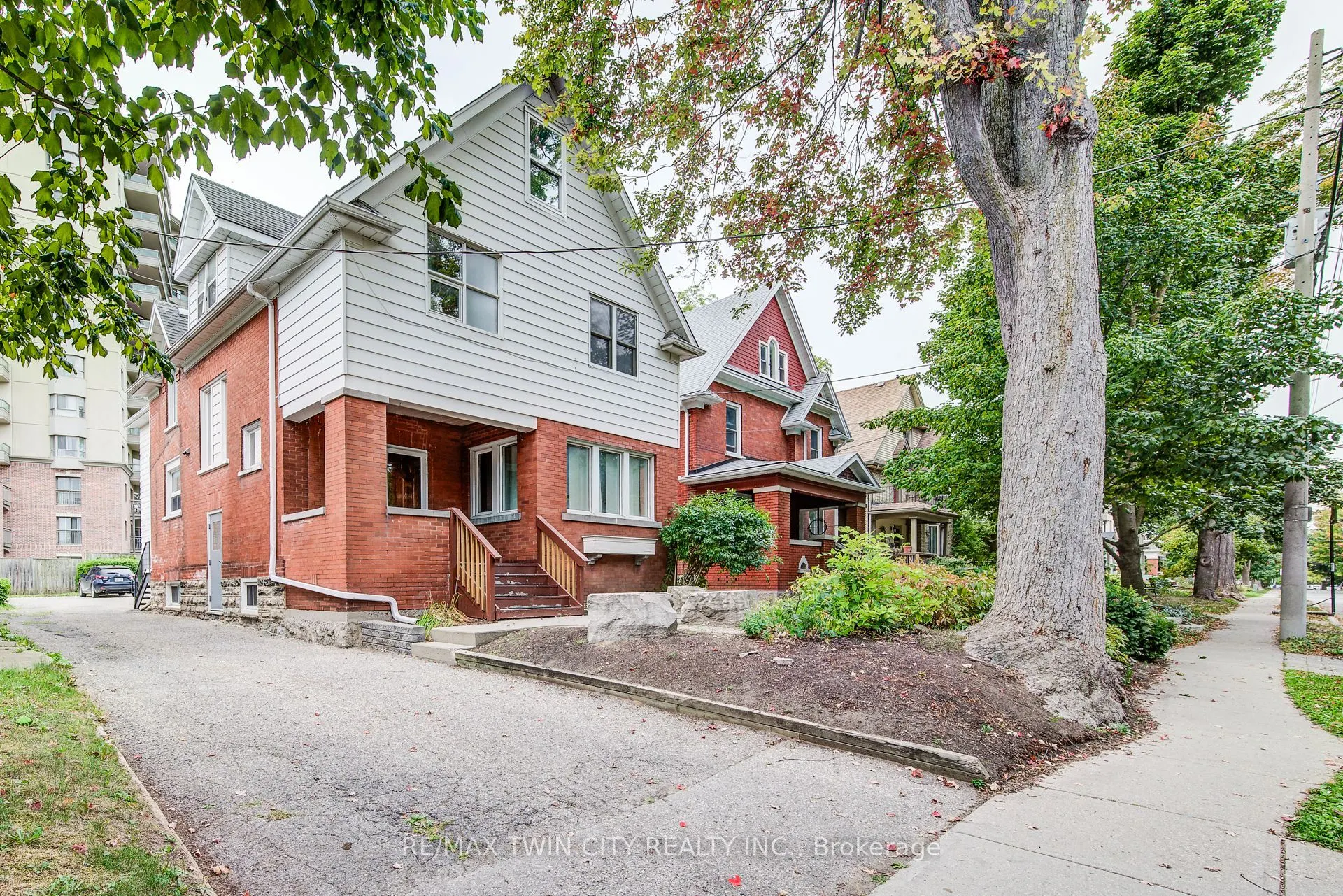 19 Schneider Avenue
