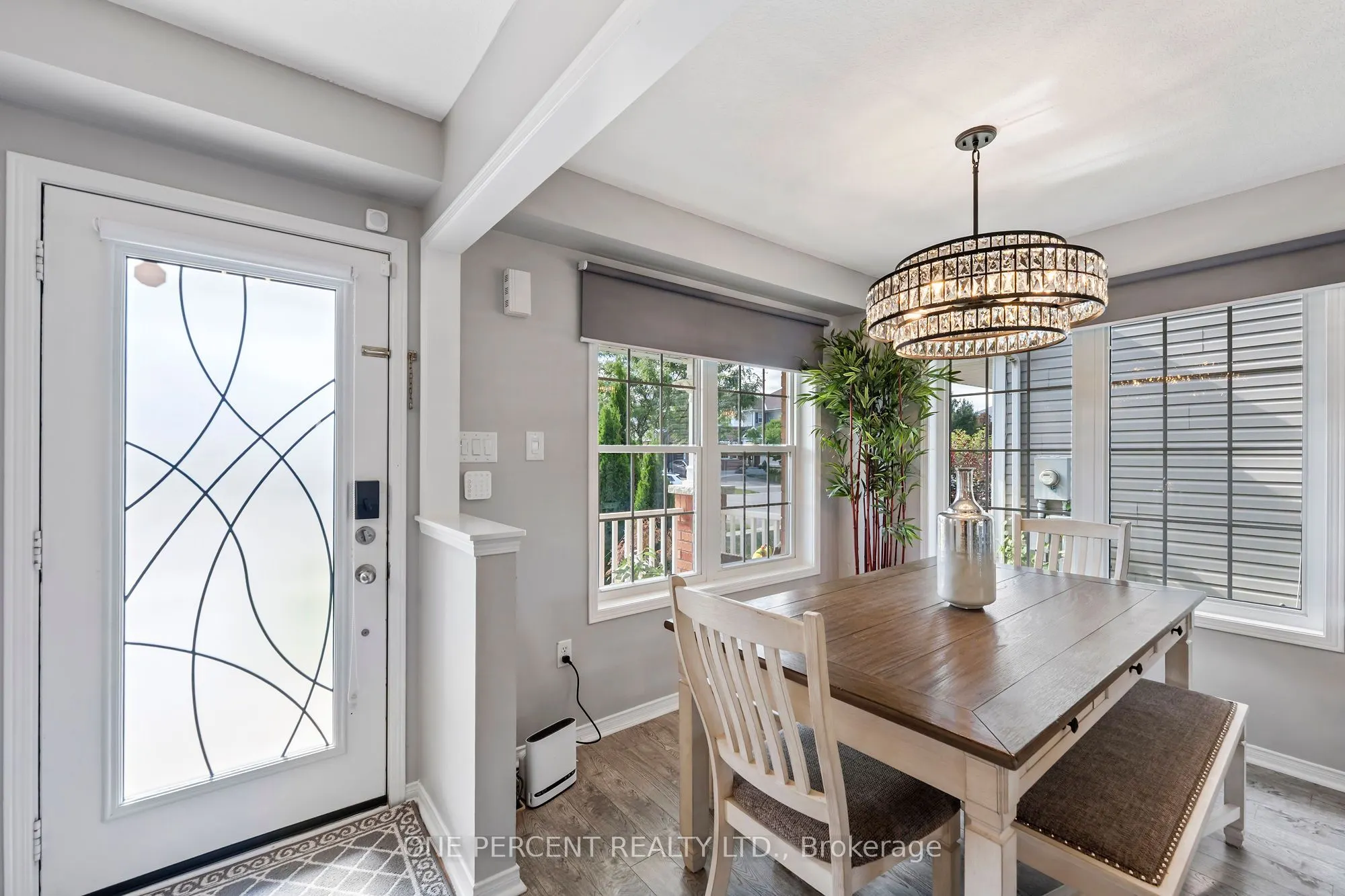 28 Hollinrake Avenue
