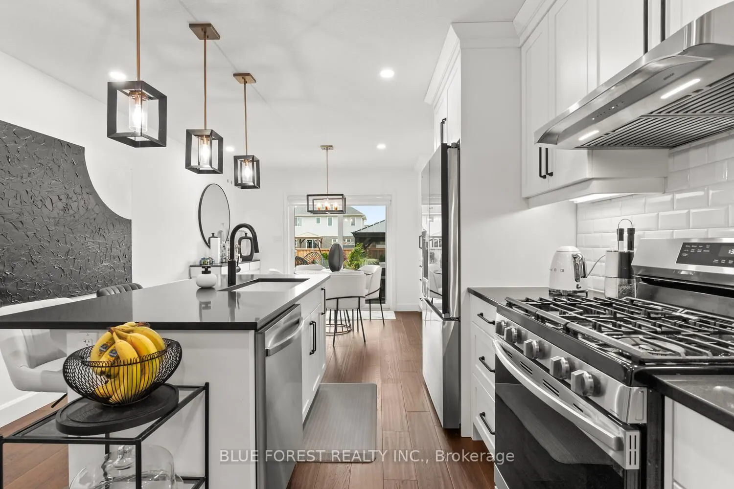 28 Weir Crescent