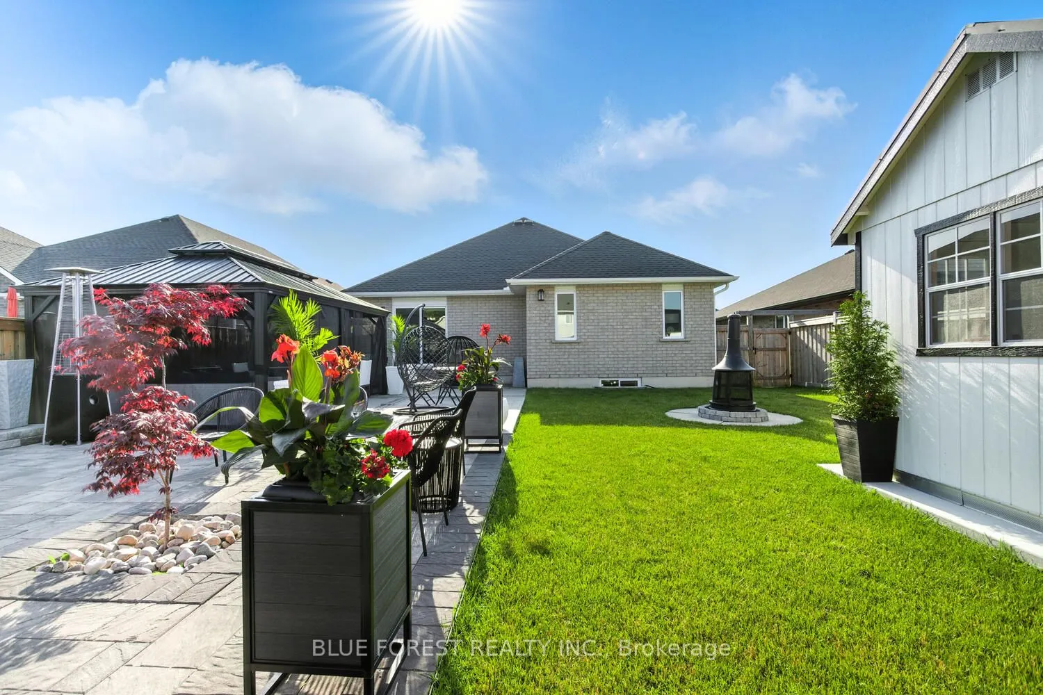 28 Weir Crescent