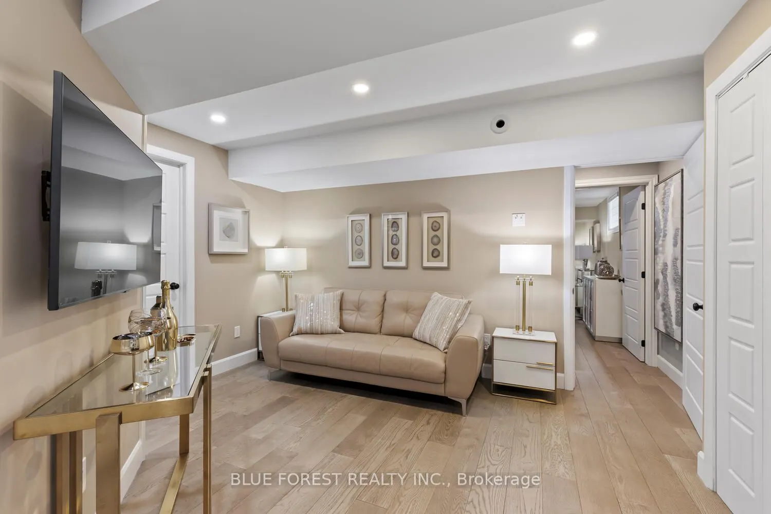28 Weir Crescent