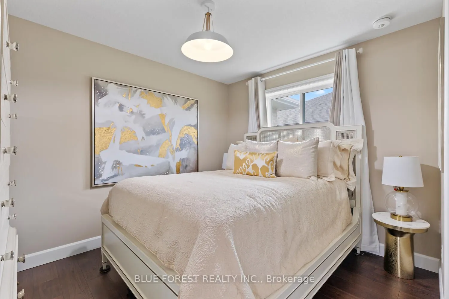 28 Weir Crescent