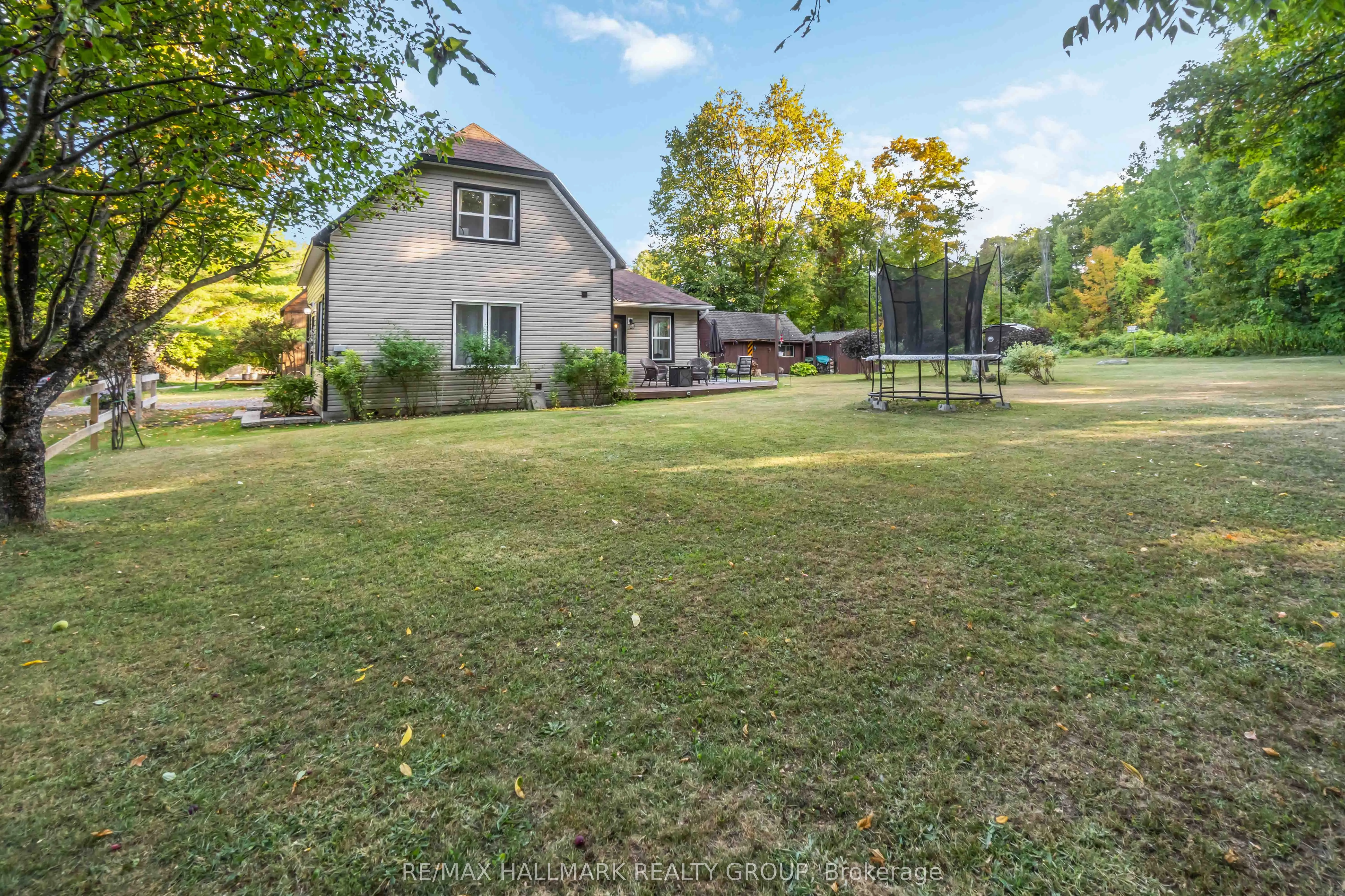 6 ALGONKIN Trail