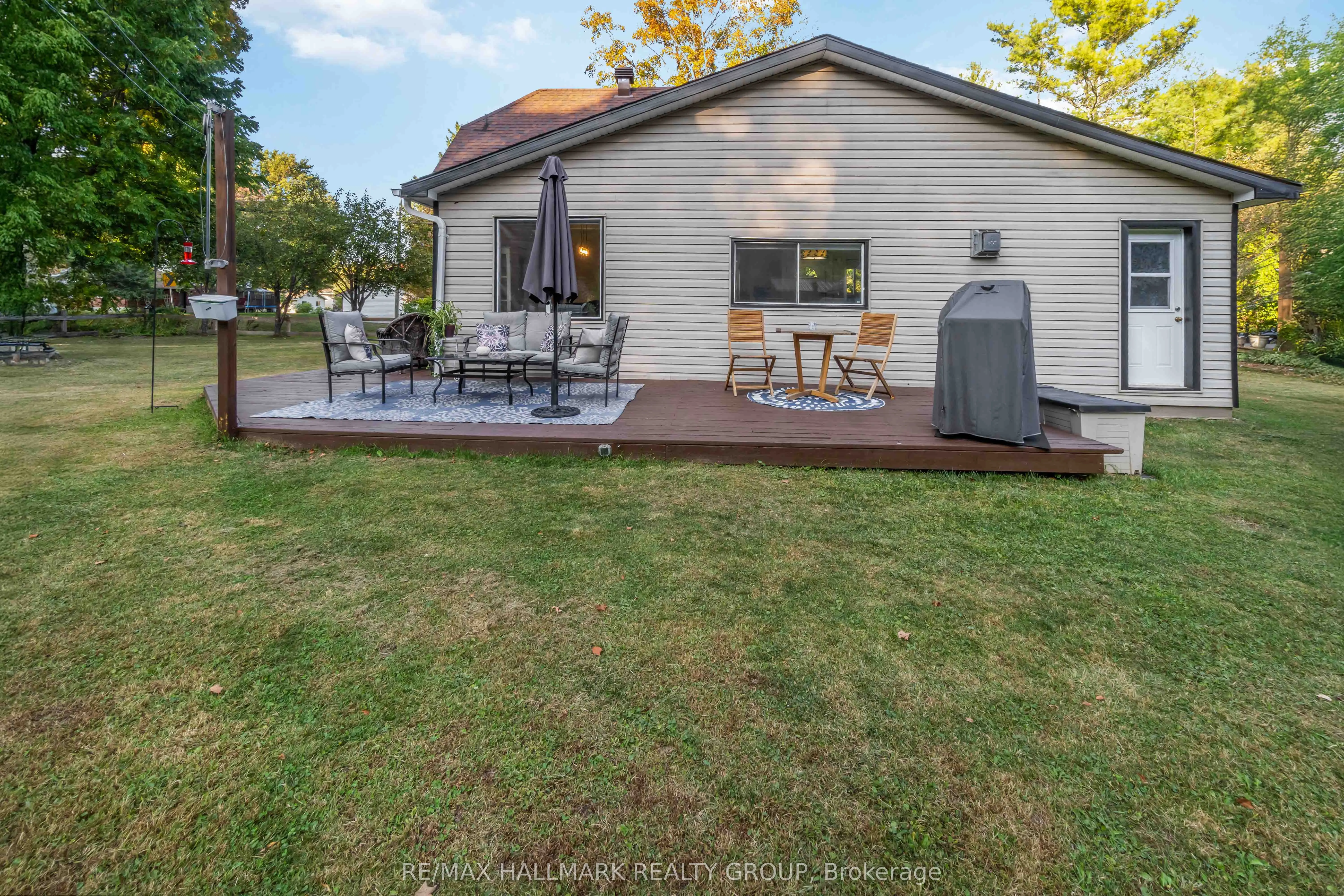 6 ALGONKIN Trail