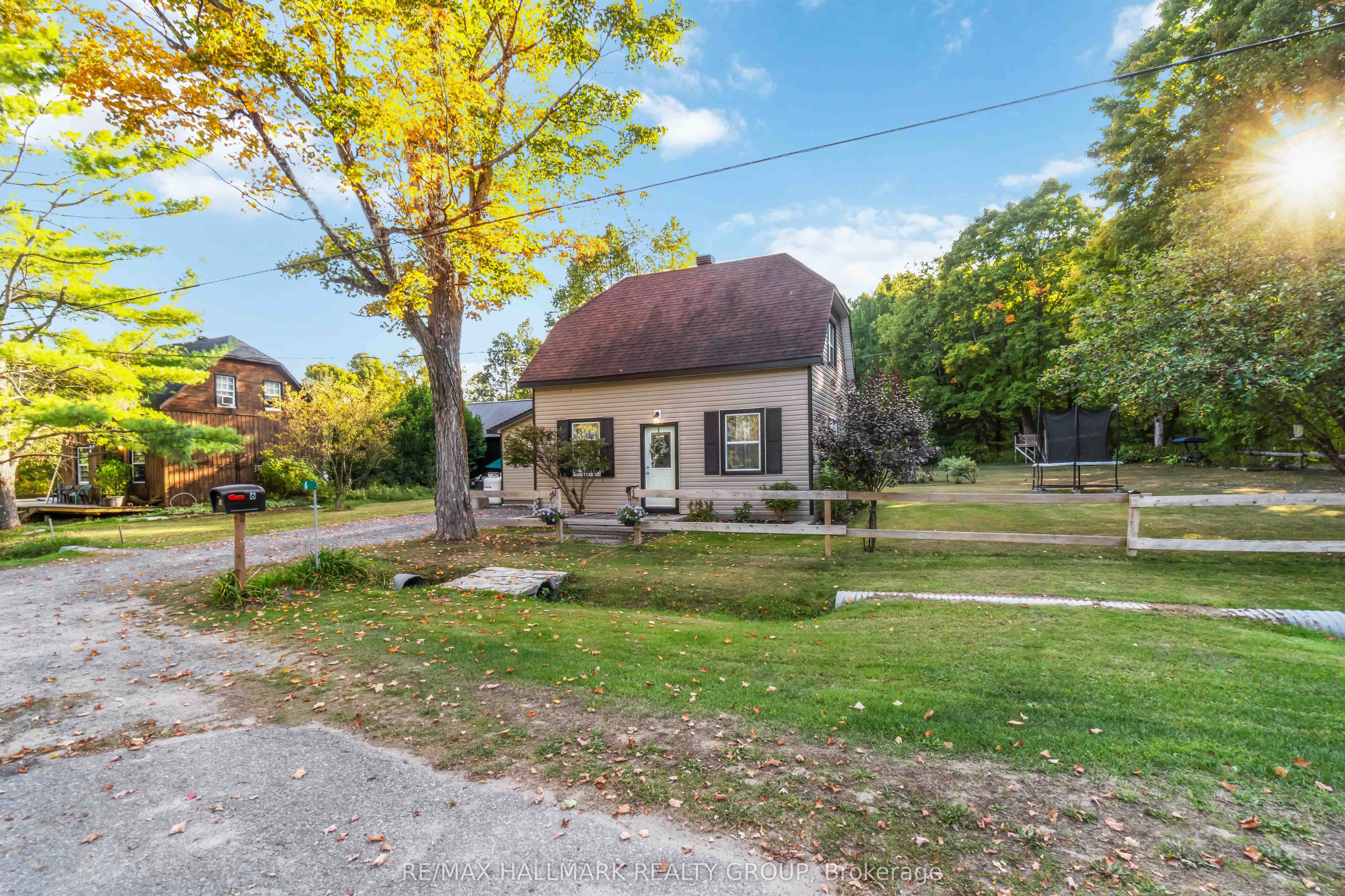 6 ALGONKIN Trail
