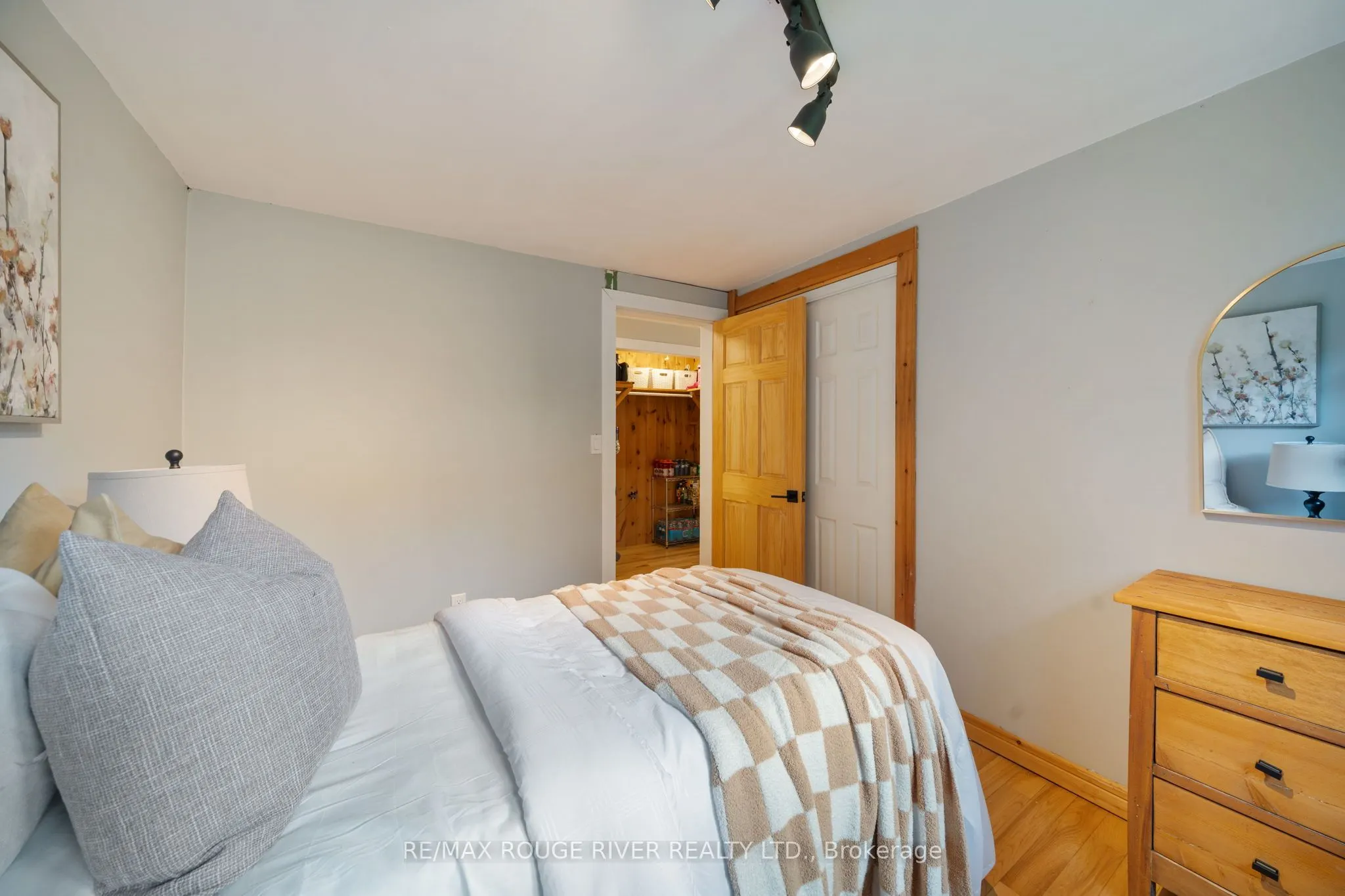 566 Cottingham Road
