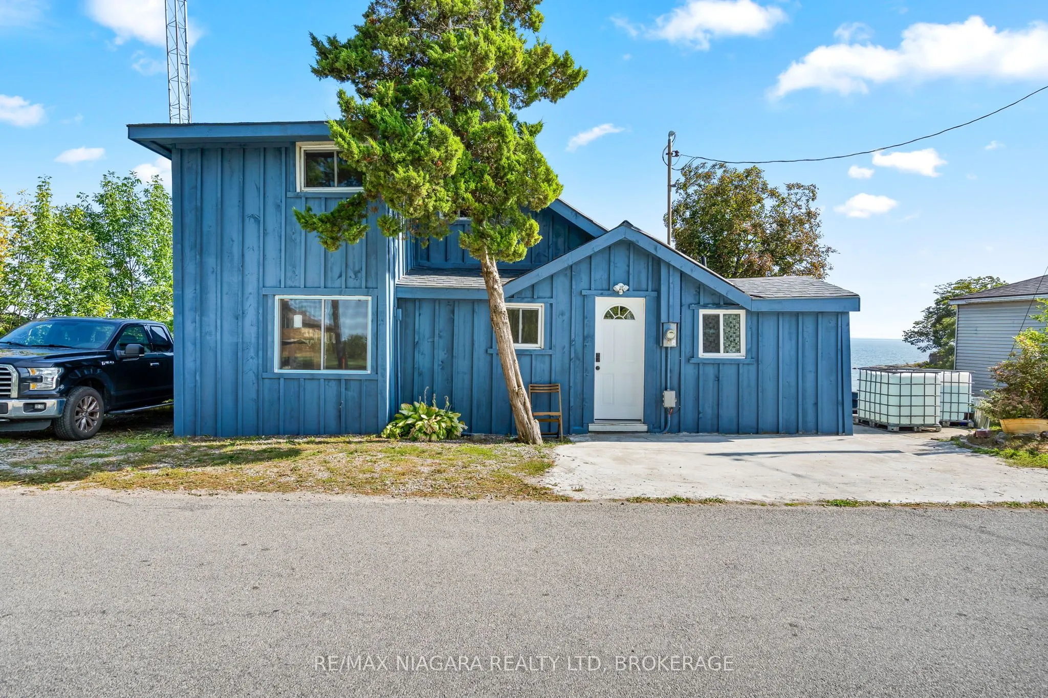 105 LIGHTHOUSE Drive