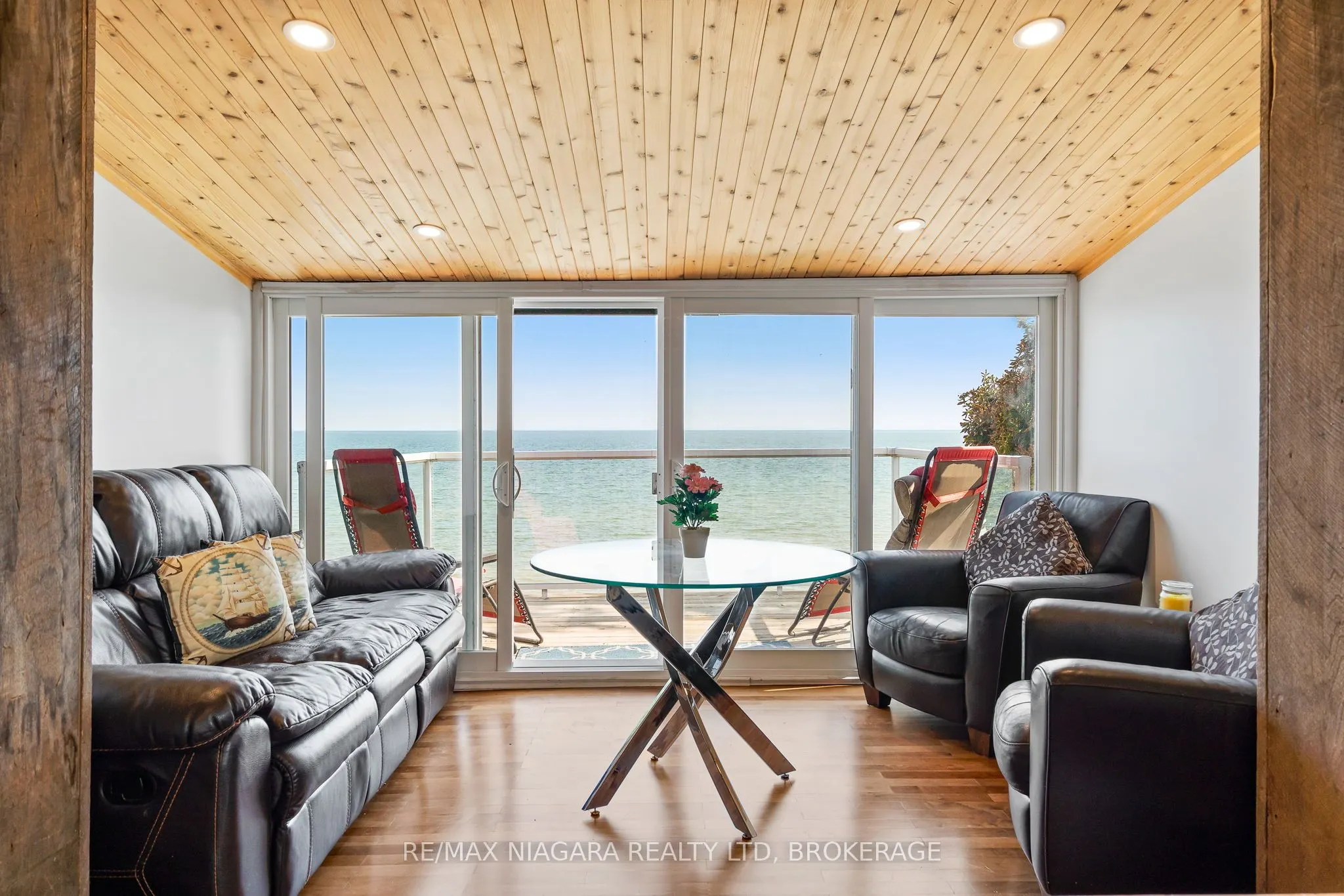 105 LIGHTHOUSE Drive