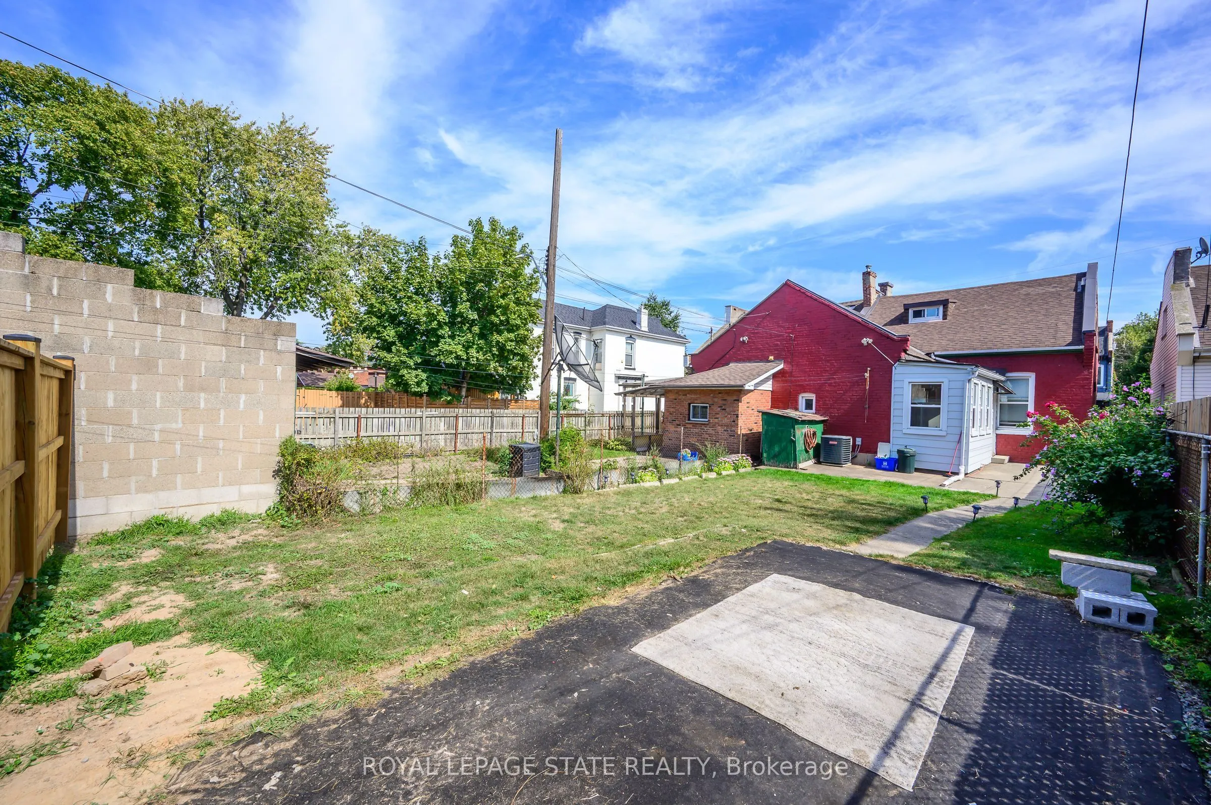 127 East Avenue N