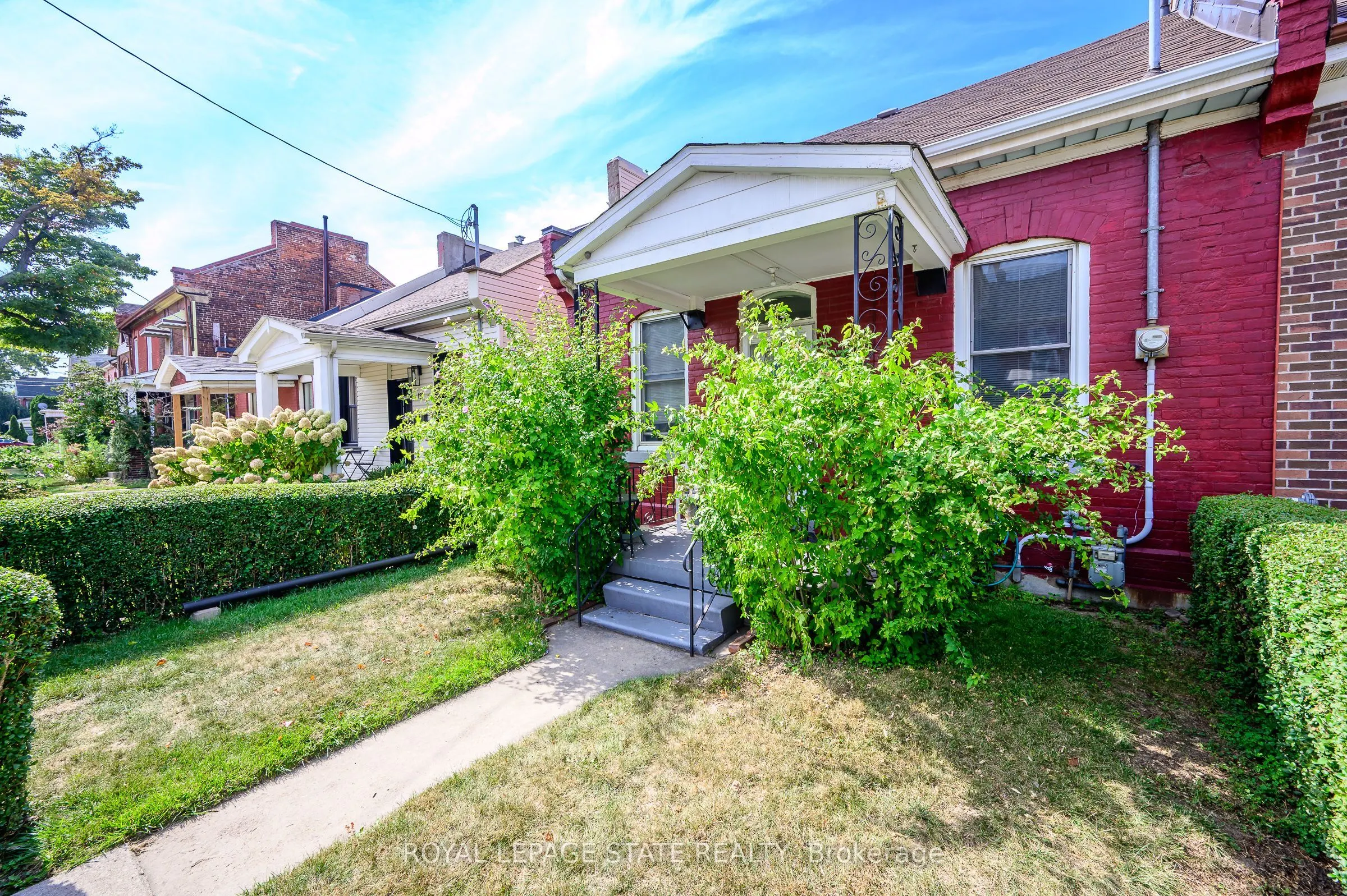 127 East Avenue N