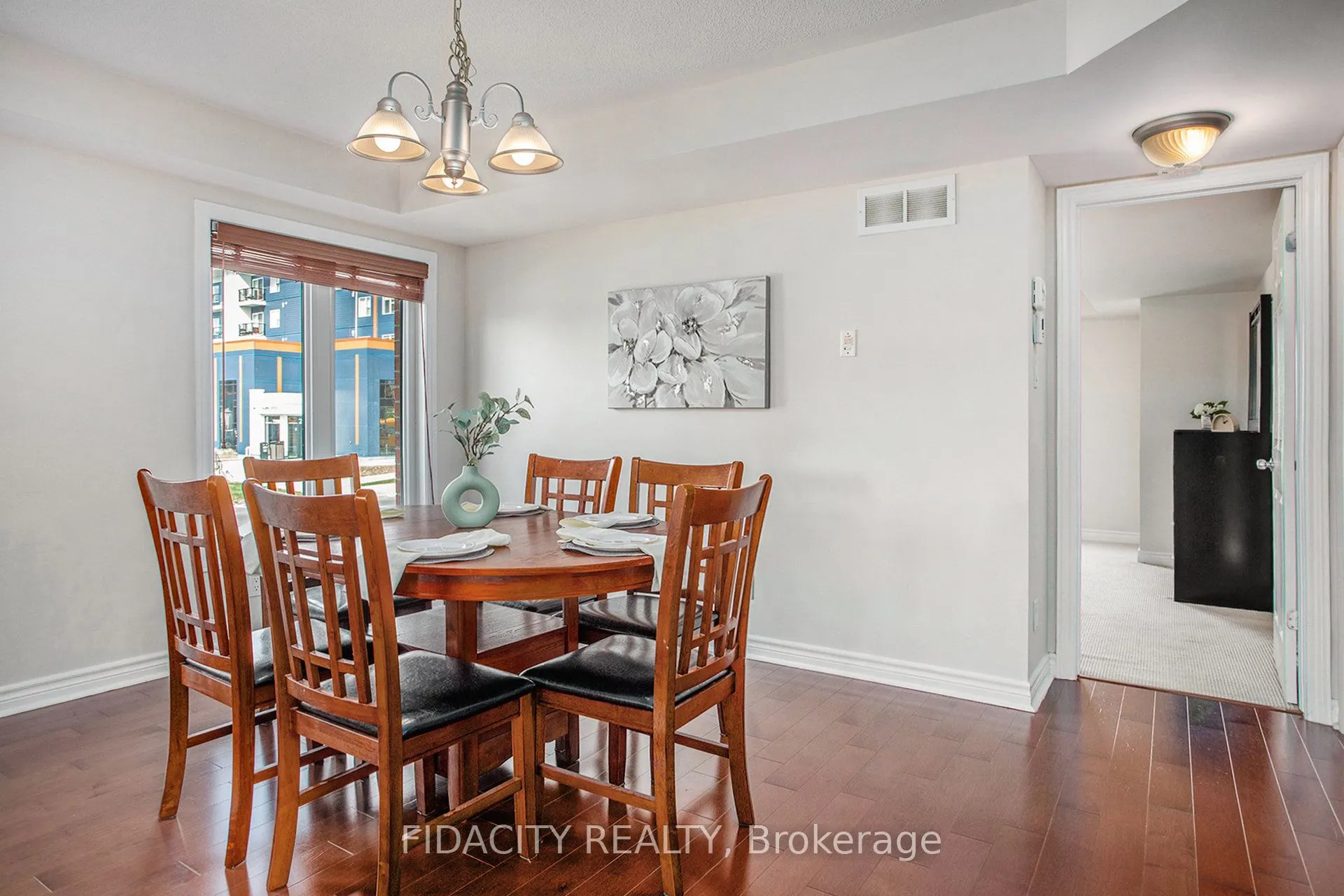 215 Bluestone Private, #4