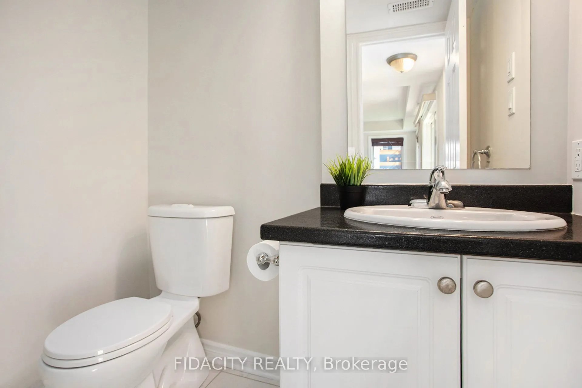215 Bluestone Private, #4