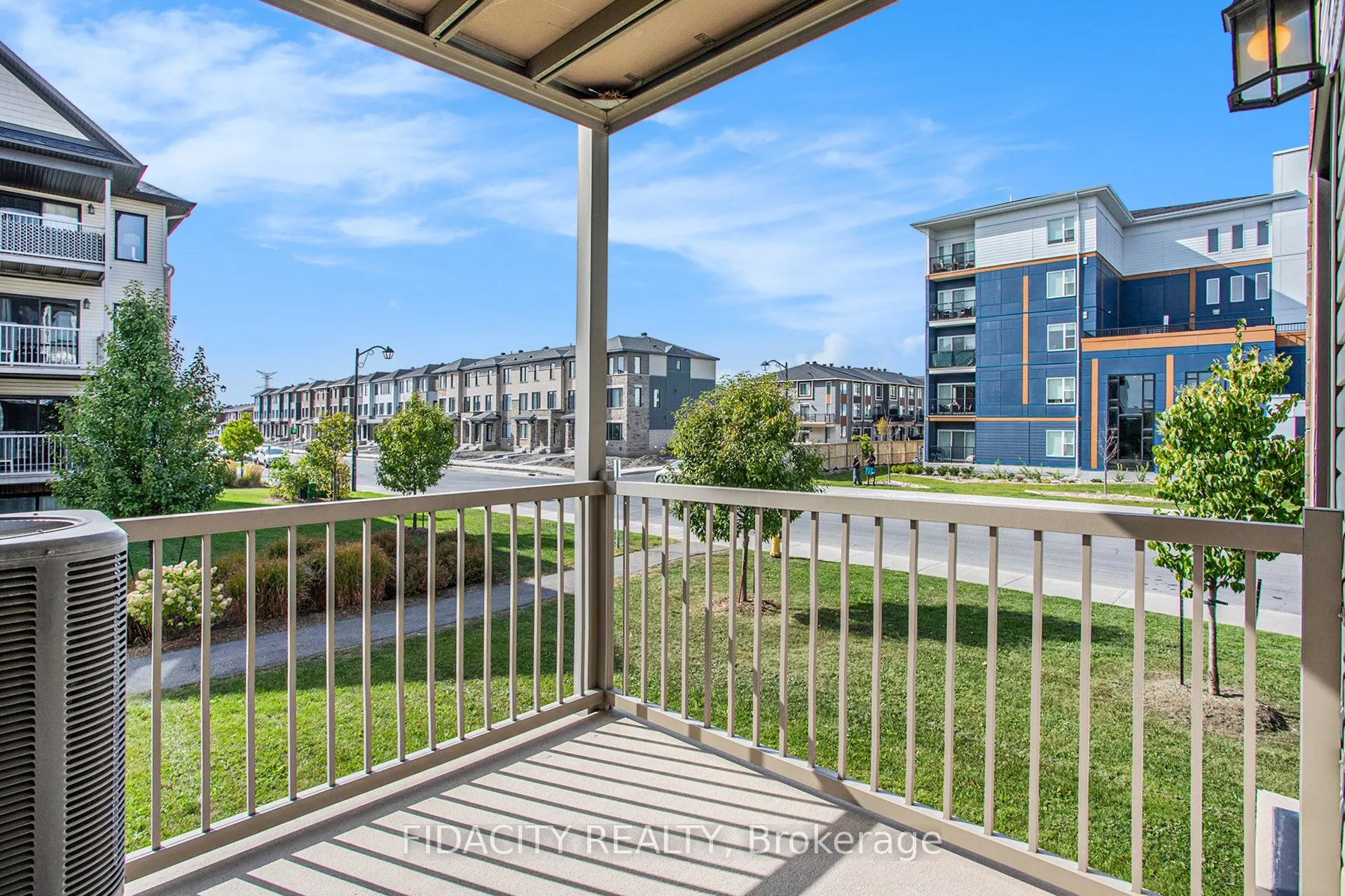 215 Bluestone Private, #4