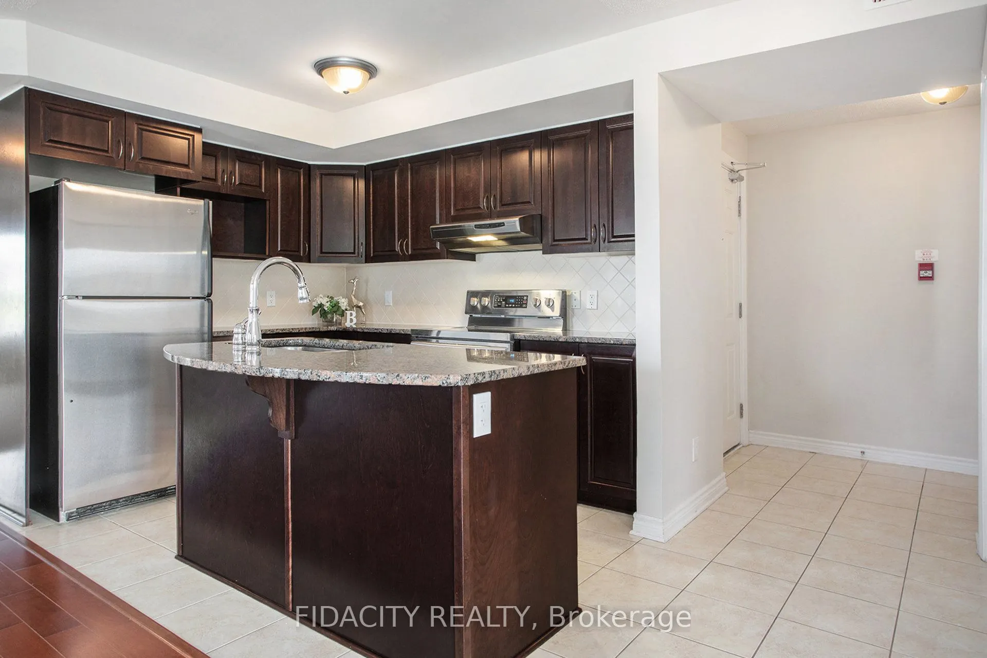 215 Bluestone Private, #4