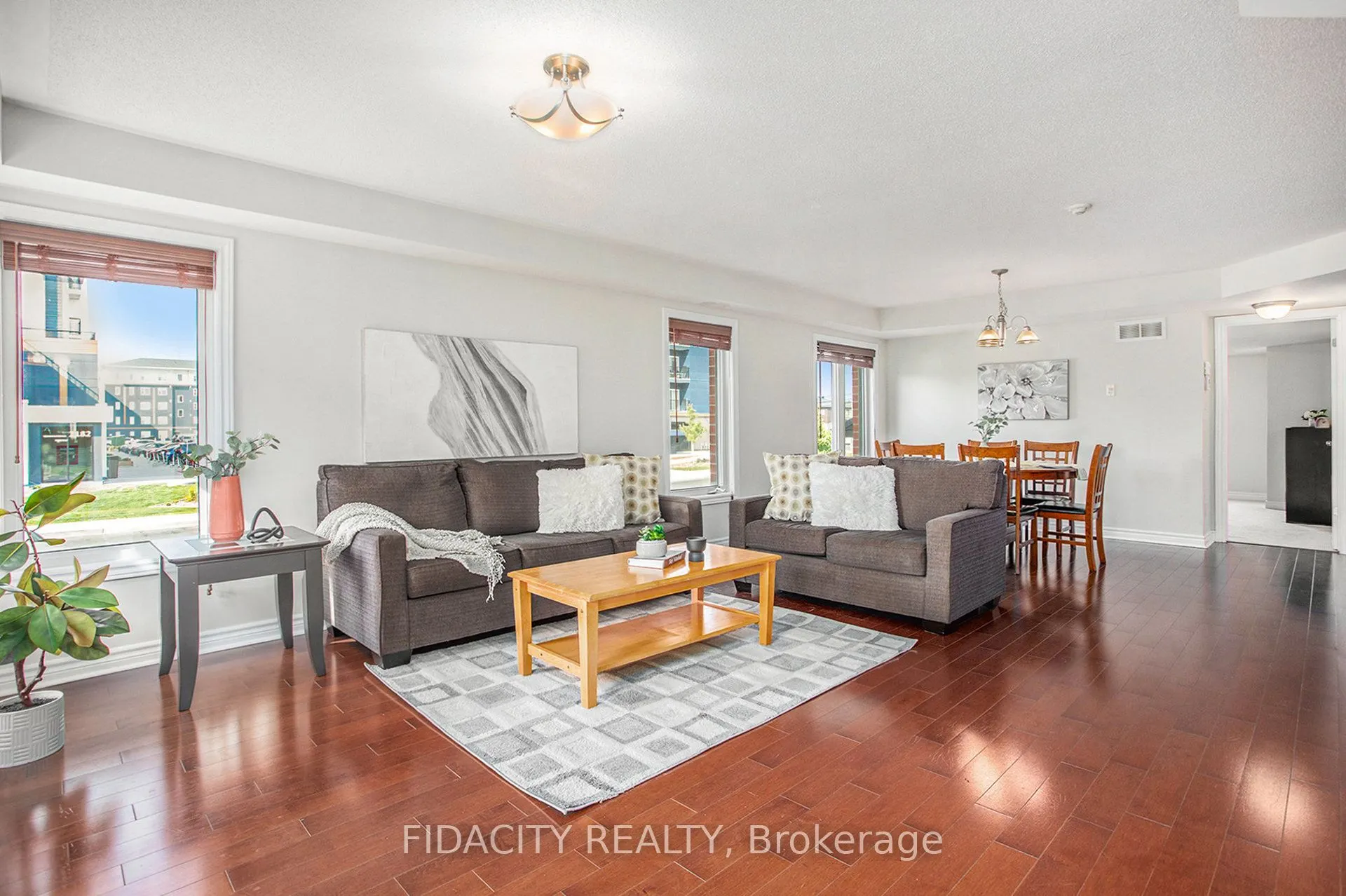 215 Bluestone Private, #4