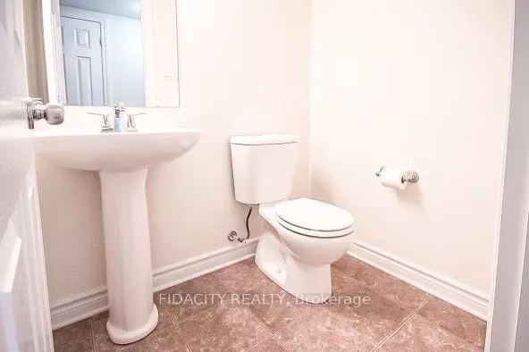 525 Stonefield Private, #2