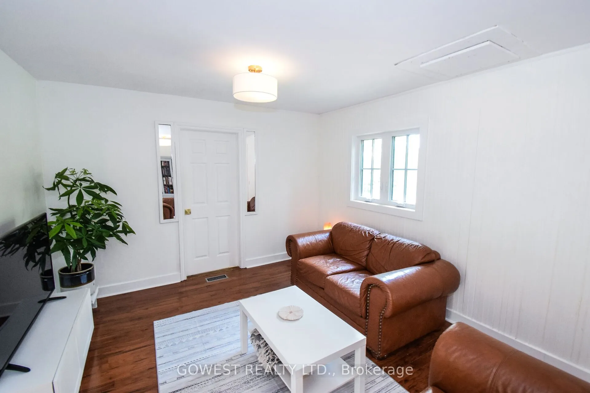 98 Delater Street