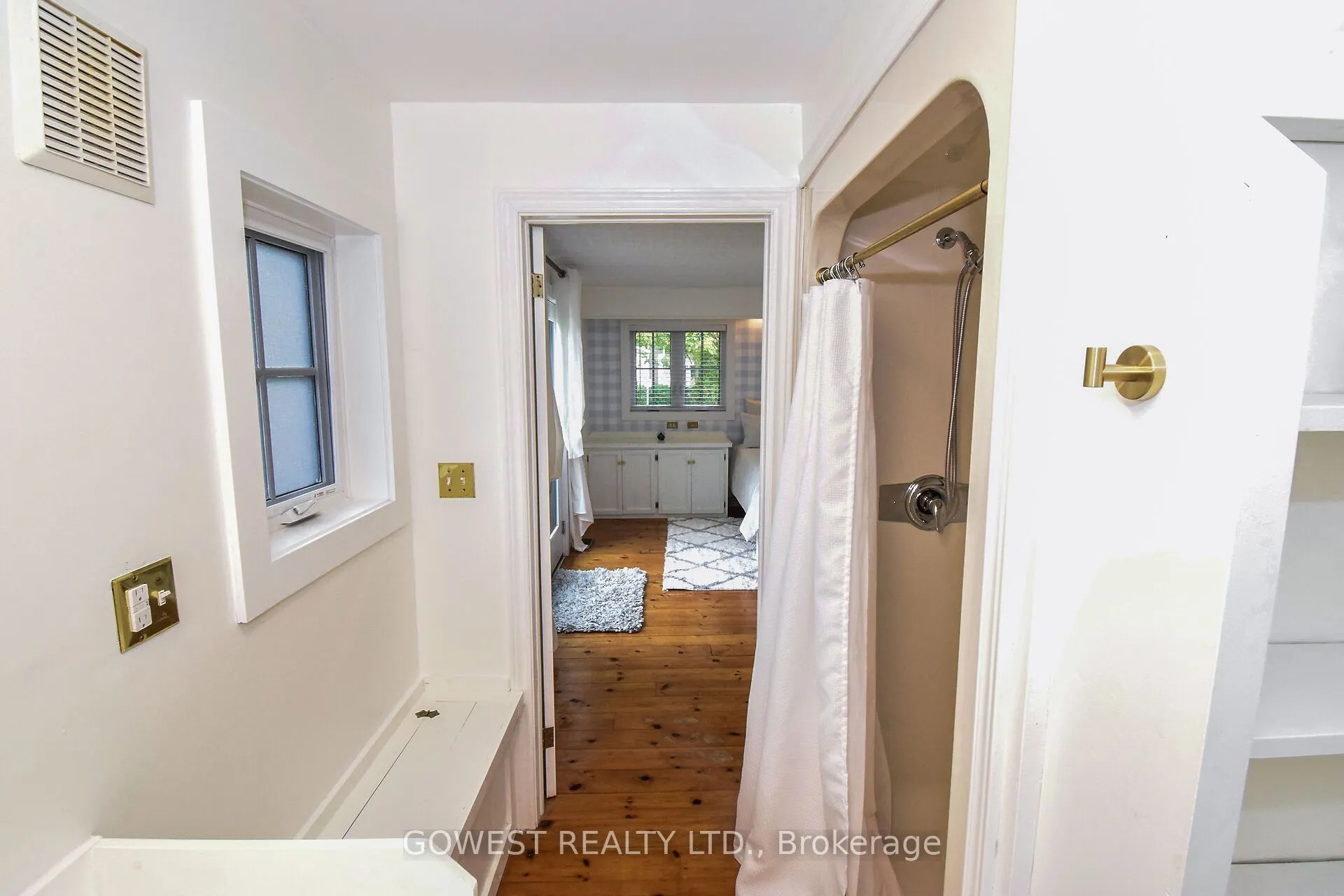 98 Delater Street