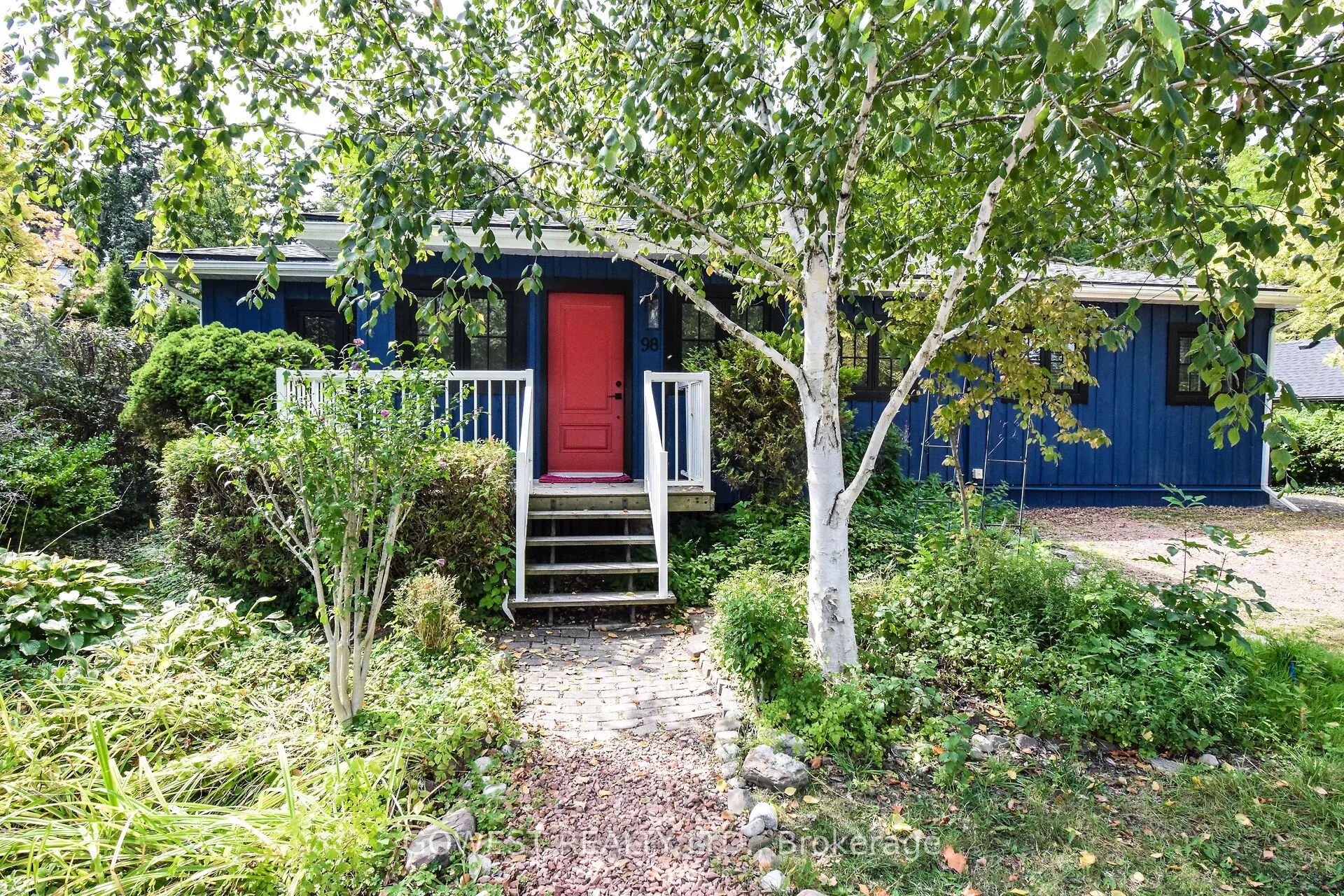 98 Delater Street