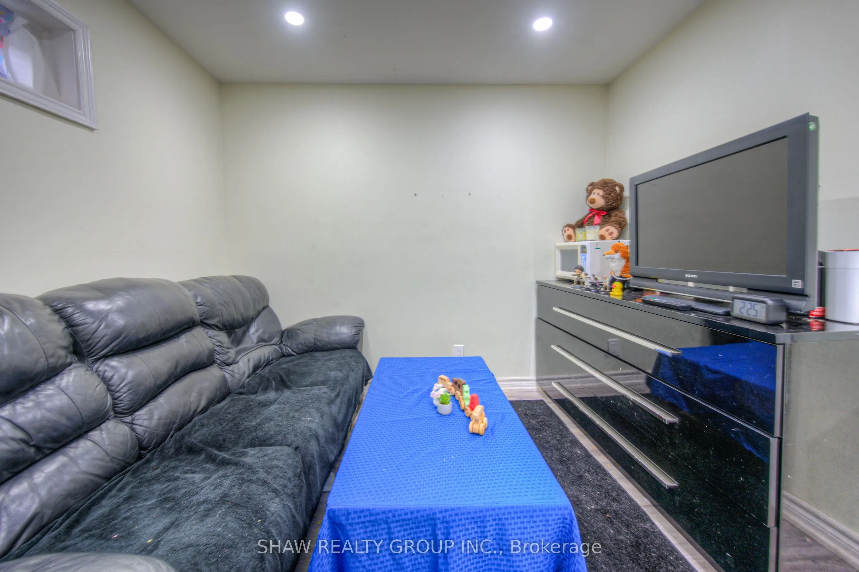 15 Glendan Court