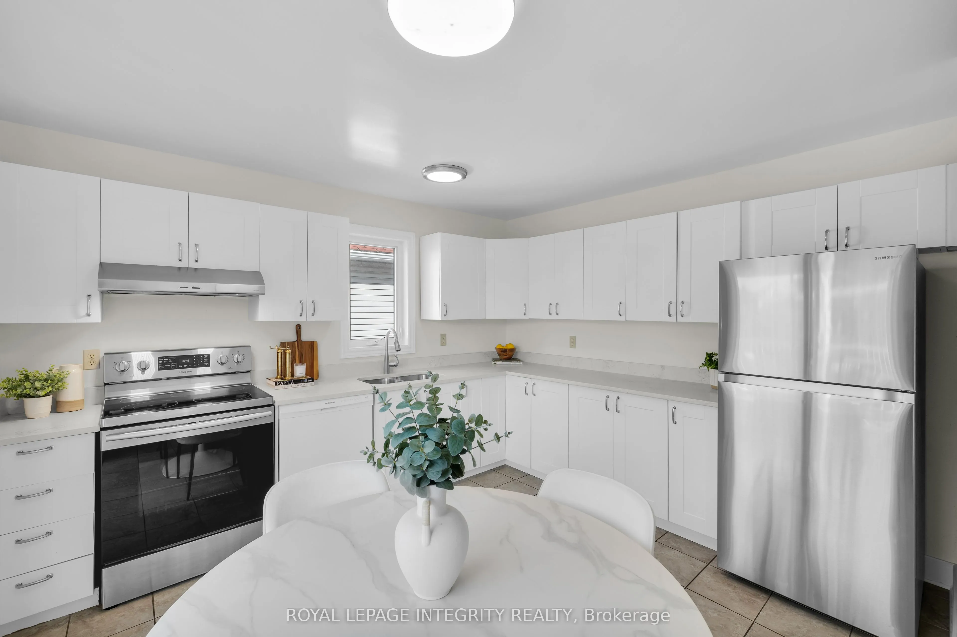1979 Jasper Avenue