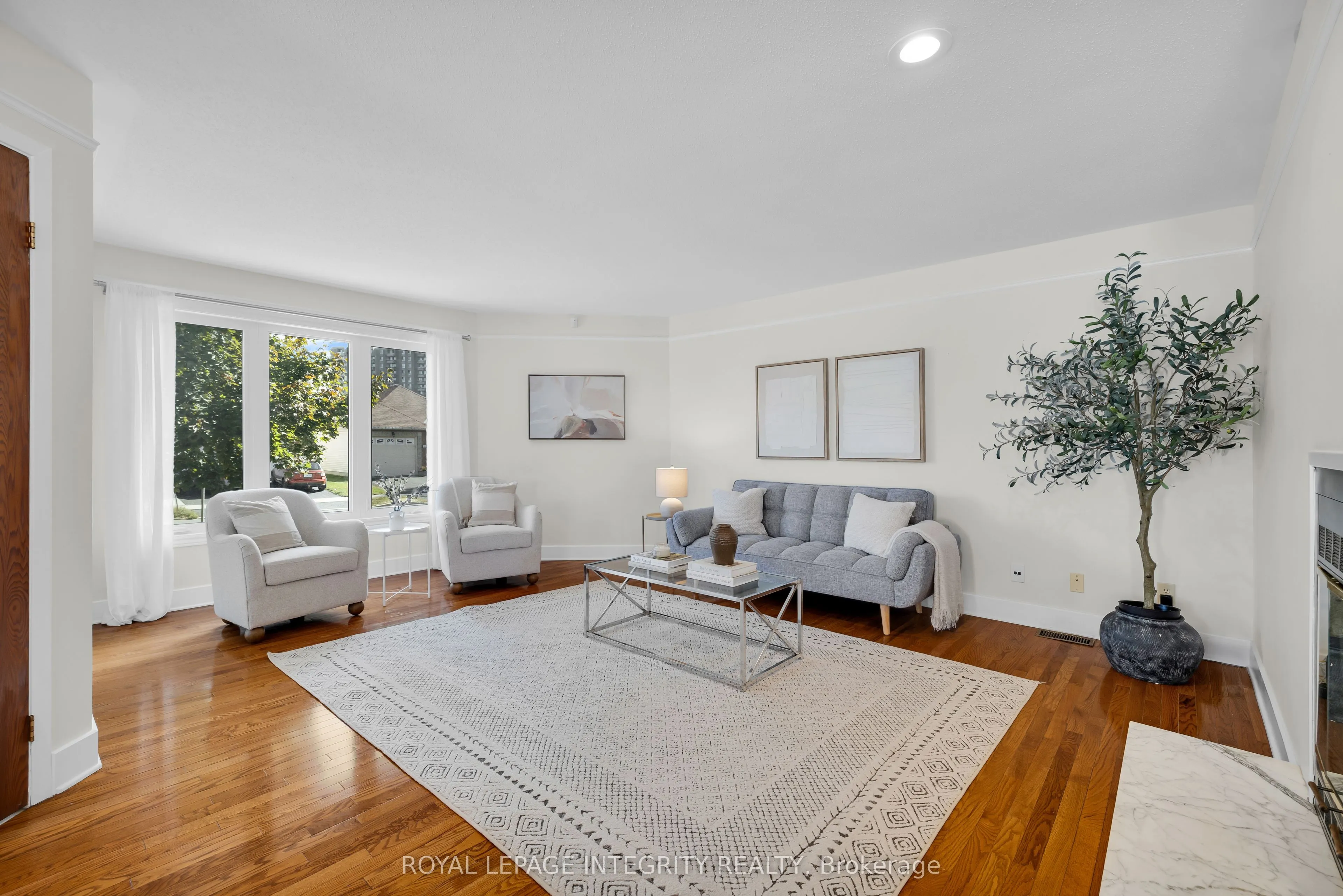 1979 Jasper Avenue