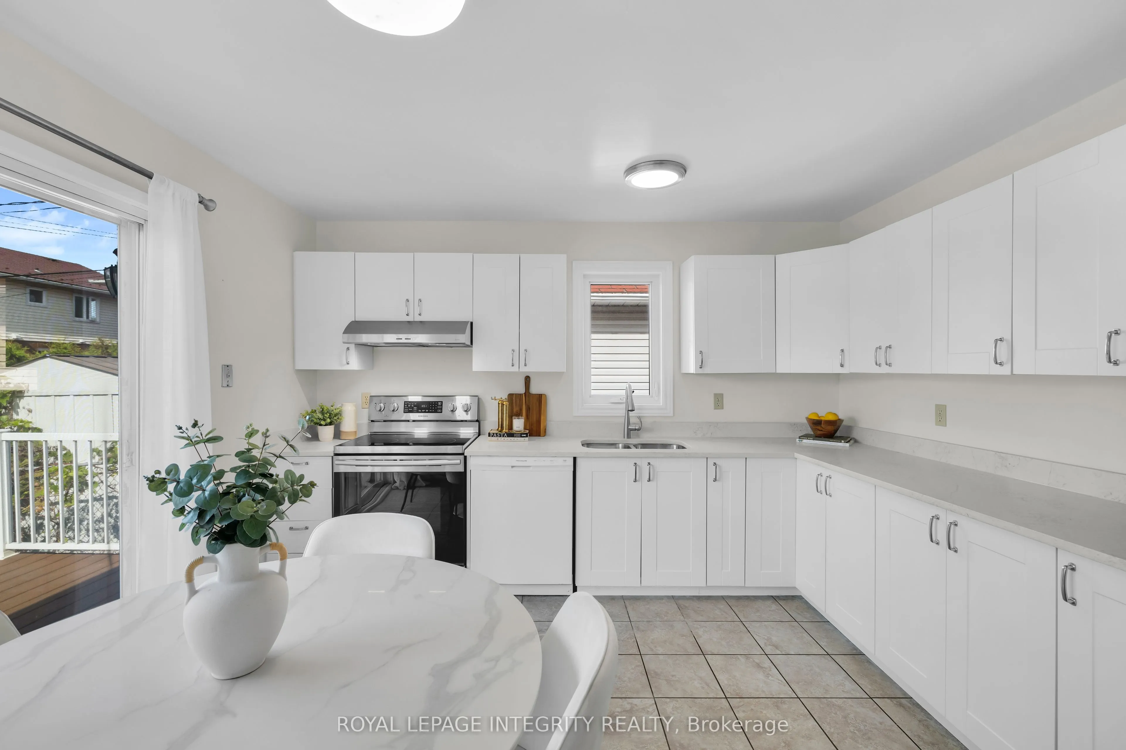 1979 Jasper Avenue
