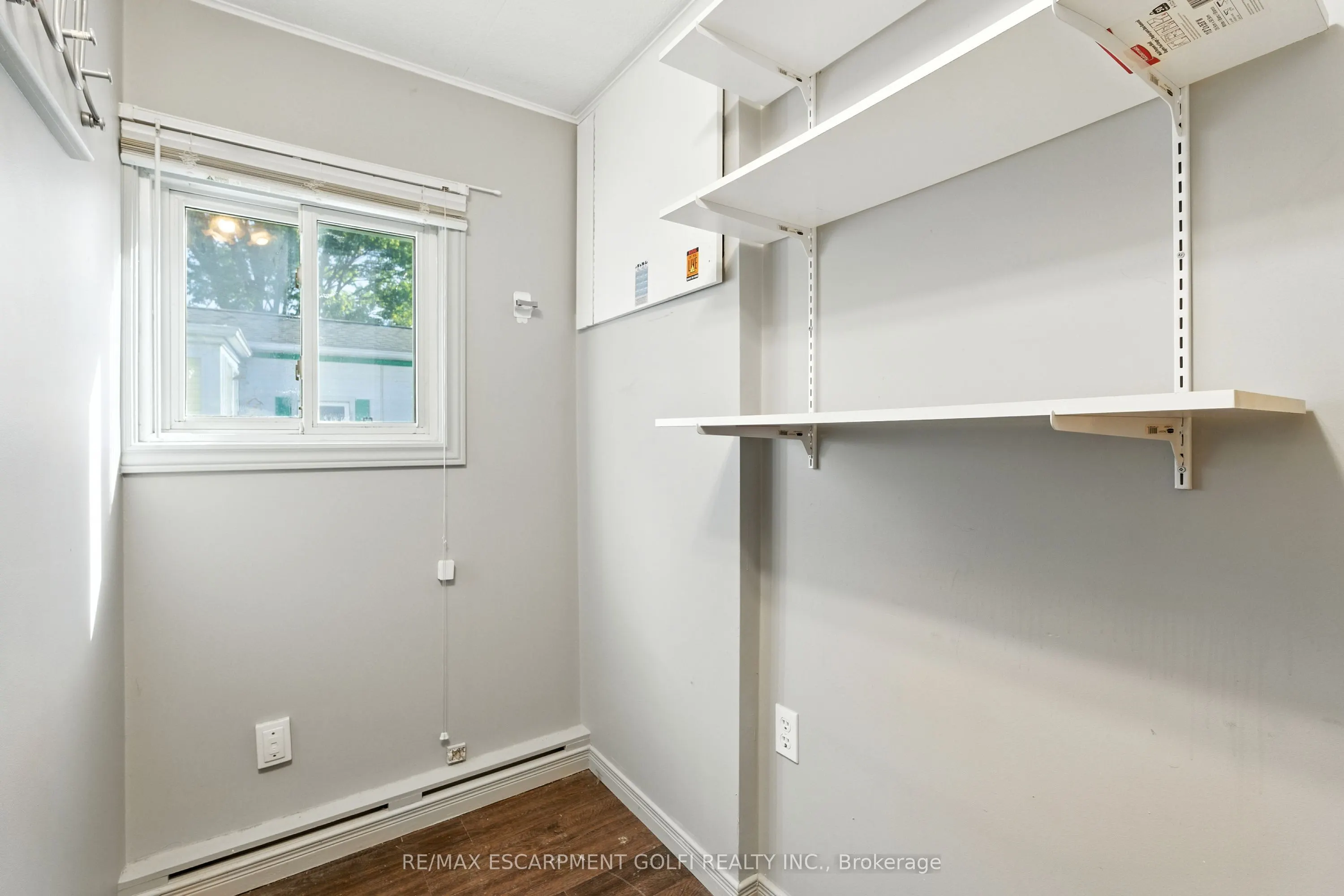 241 St. Paul Street W, #102