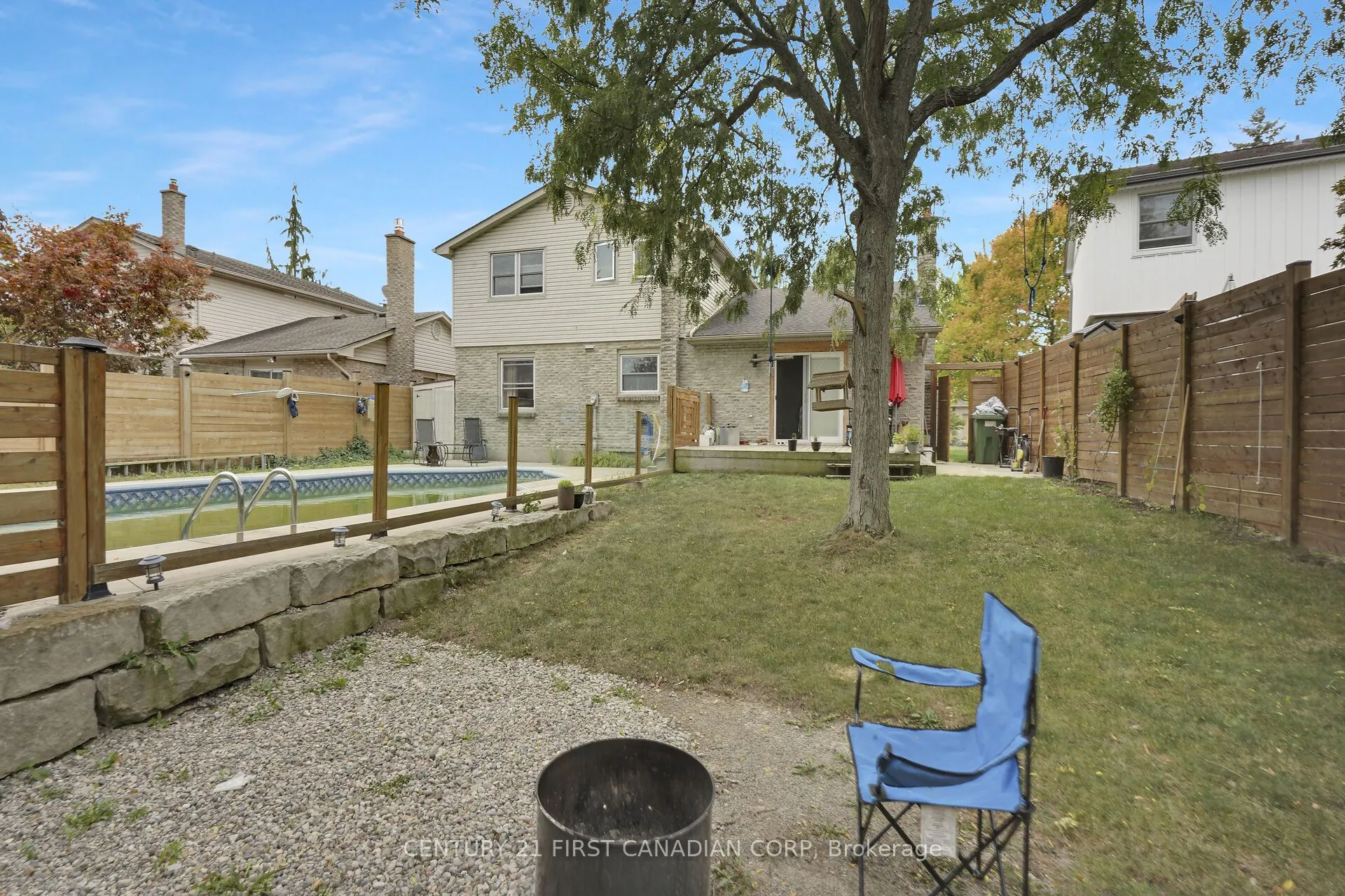 1027 Flintlock Court N