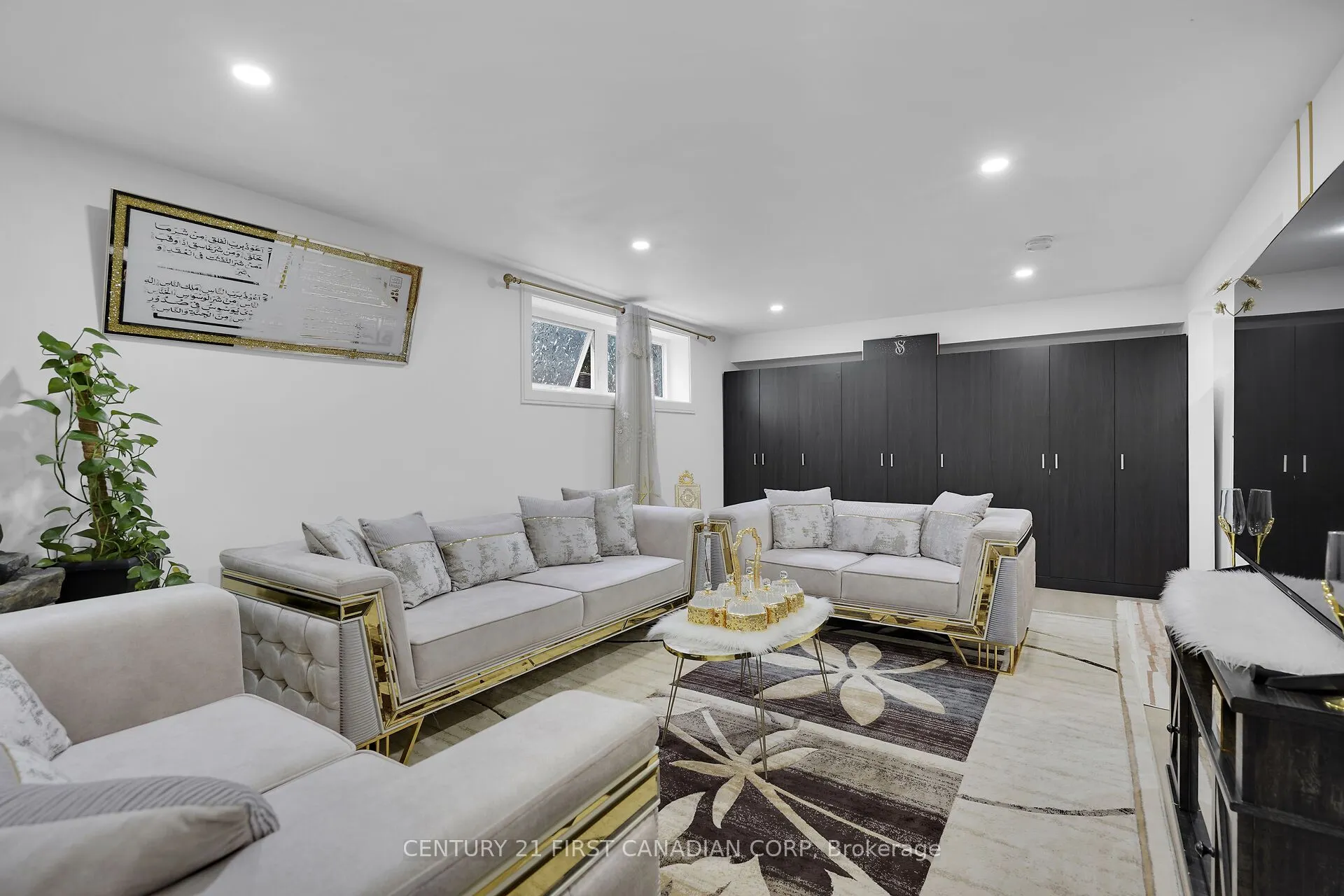 1027 Flintlock Court N
