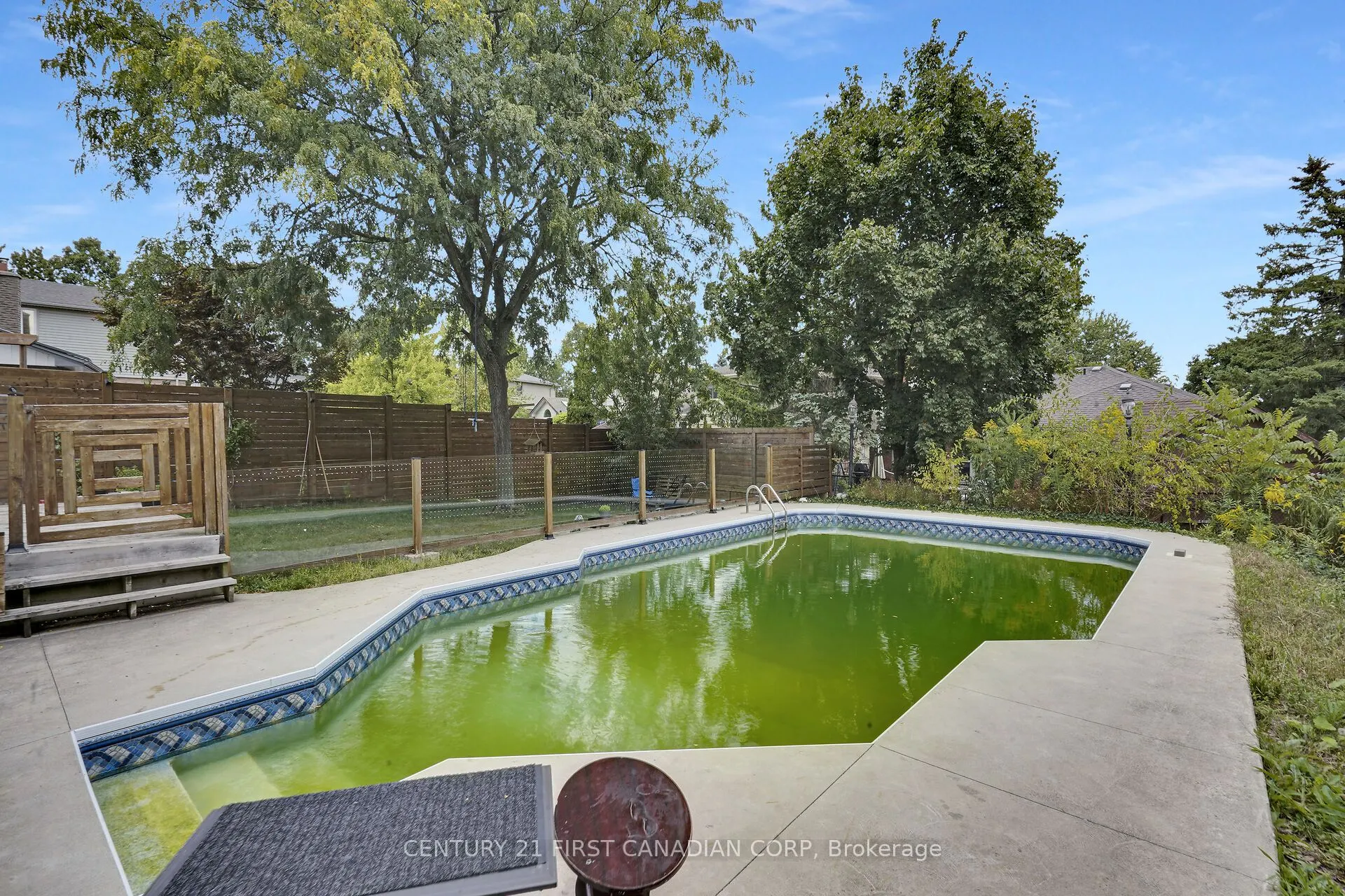 1027 Flintlock Court N
