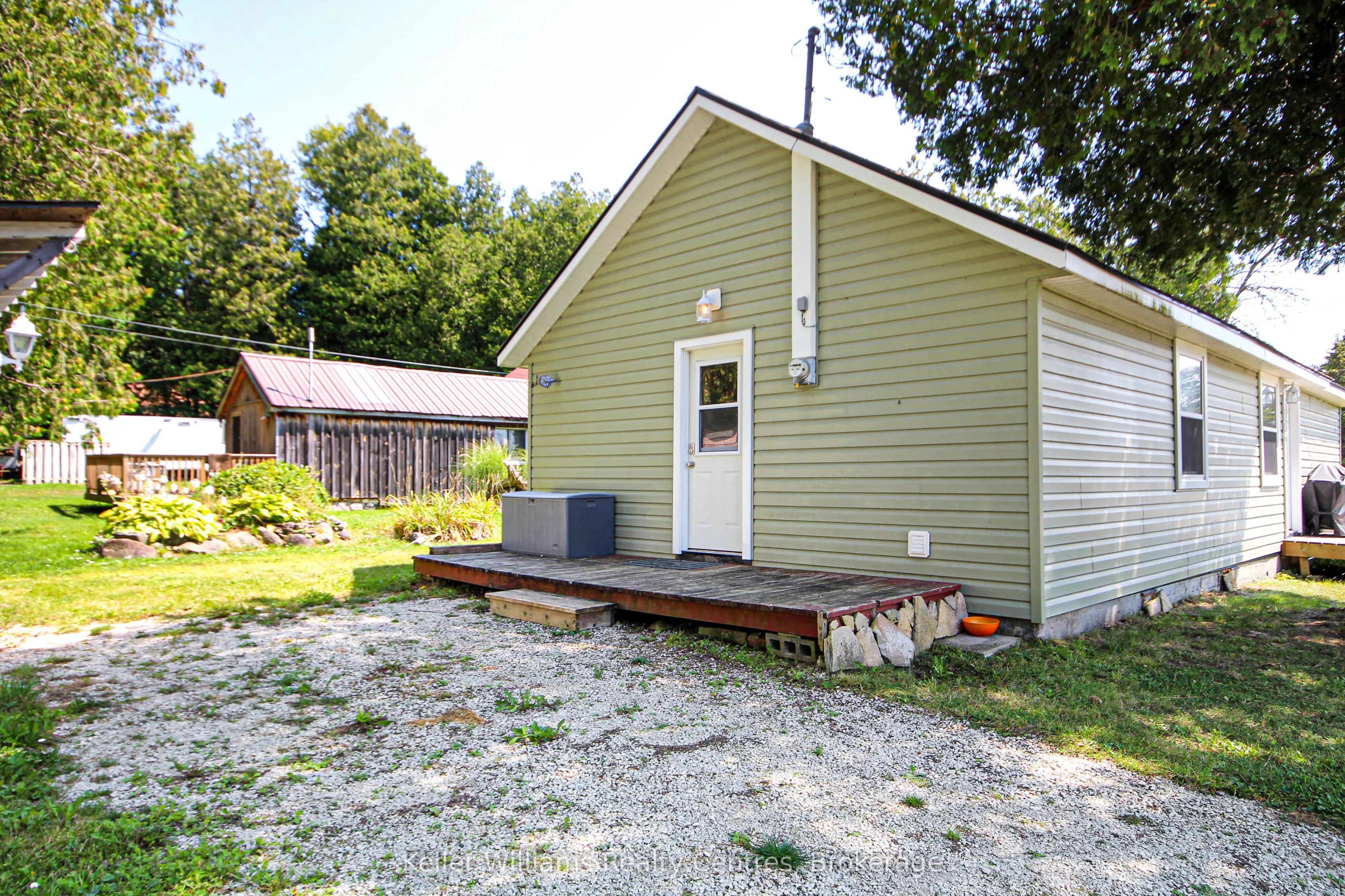4 WOODSTOCK Avenue