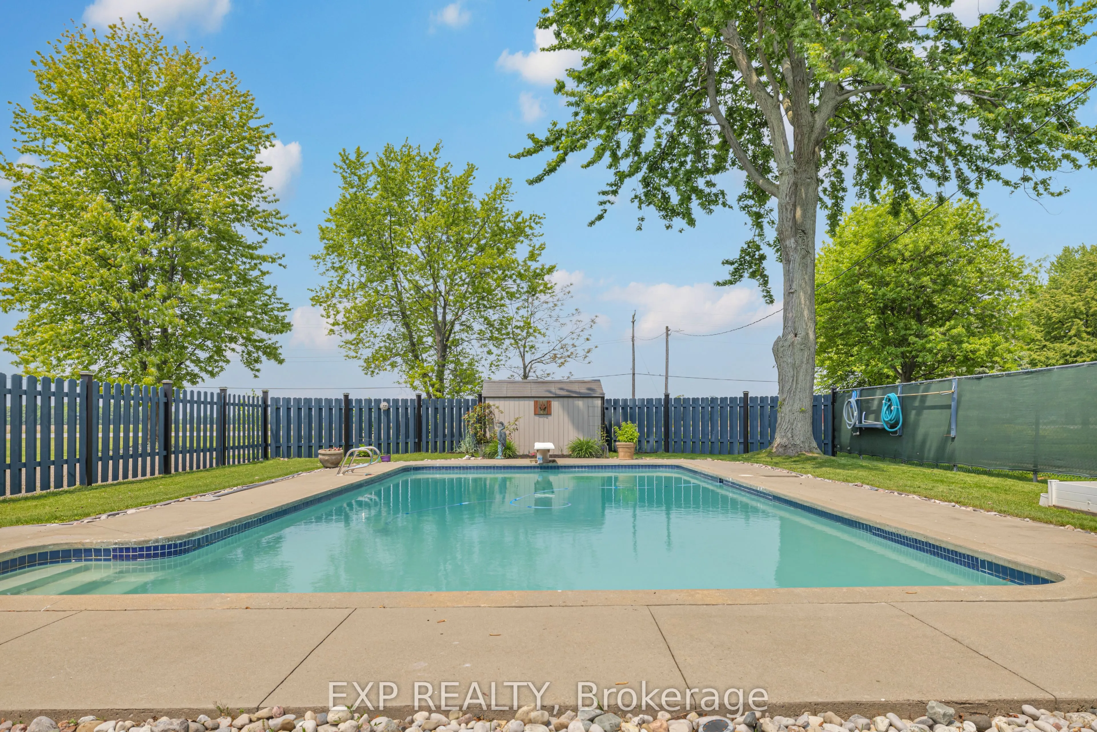 1711 Heritage Road